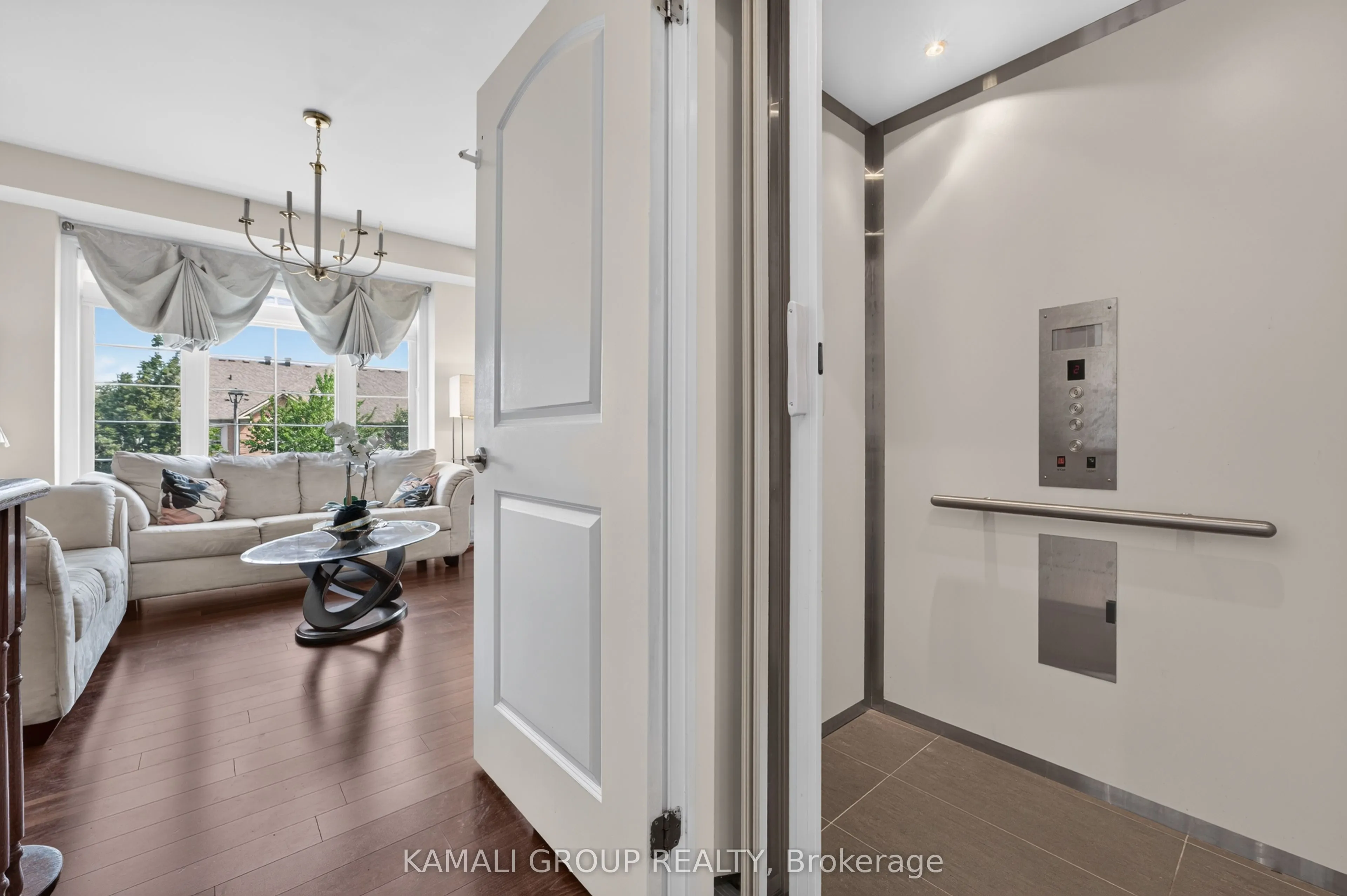 39 Beverley Glen Boulevard #46