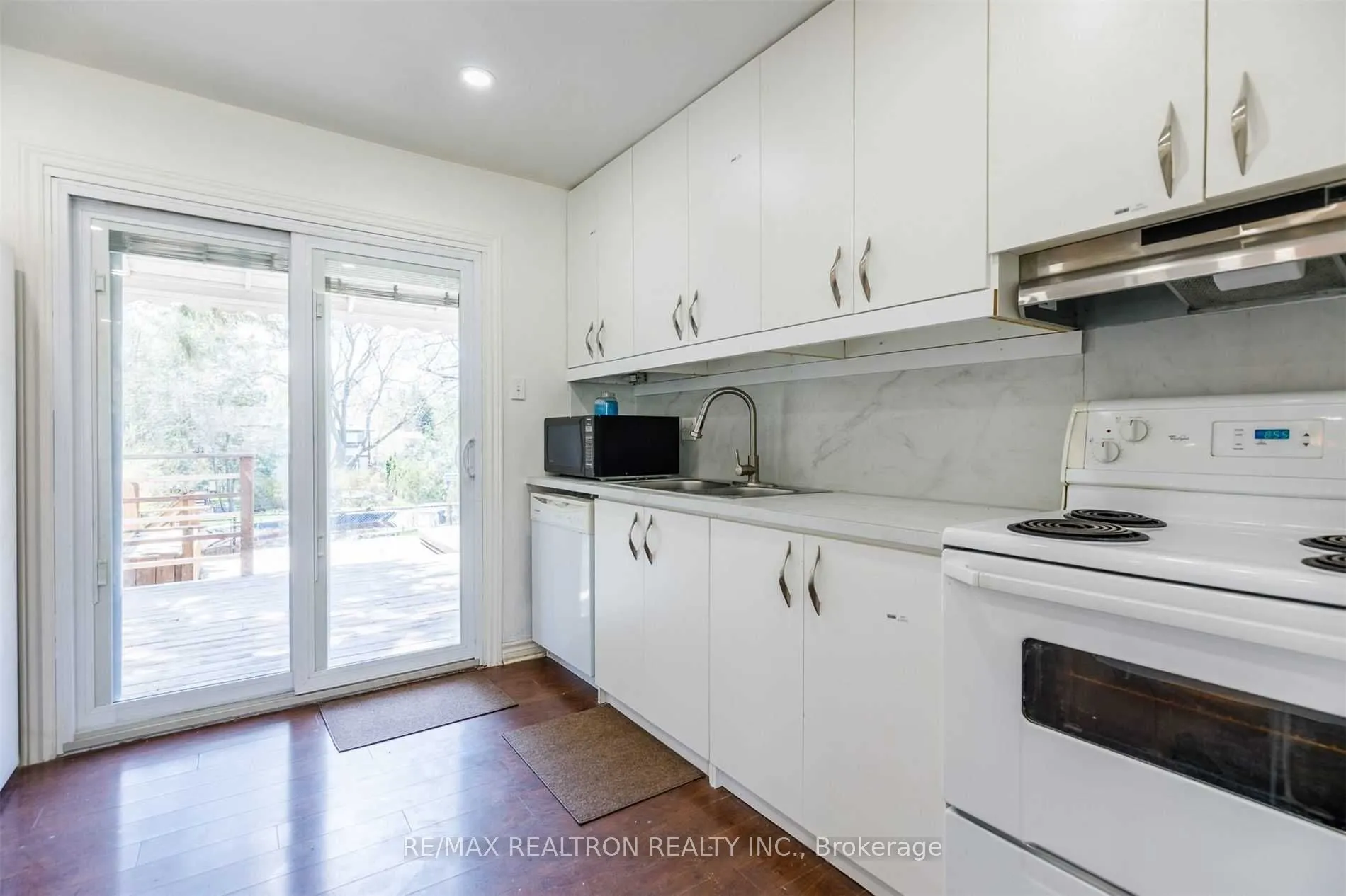 868 Magnolia Avenue
