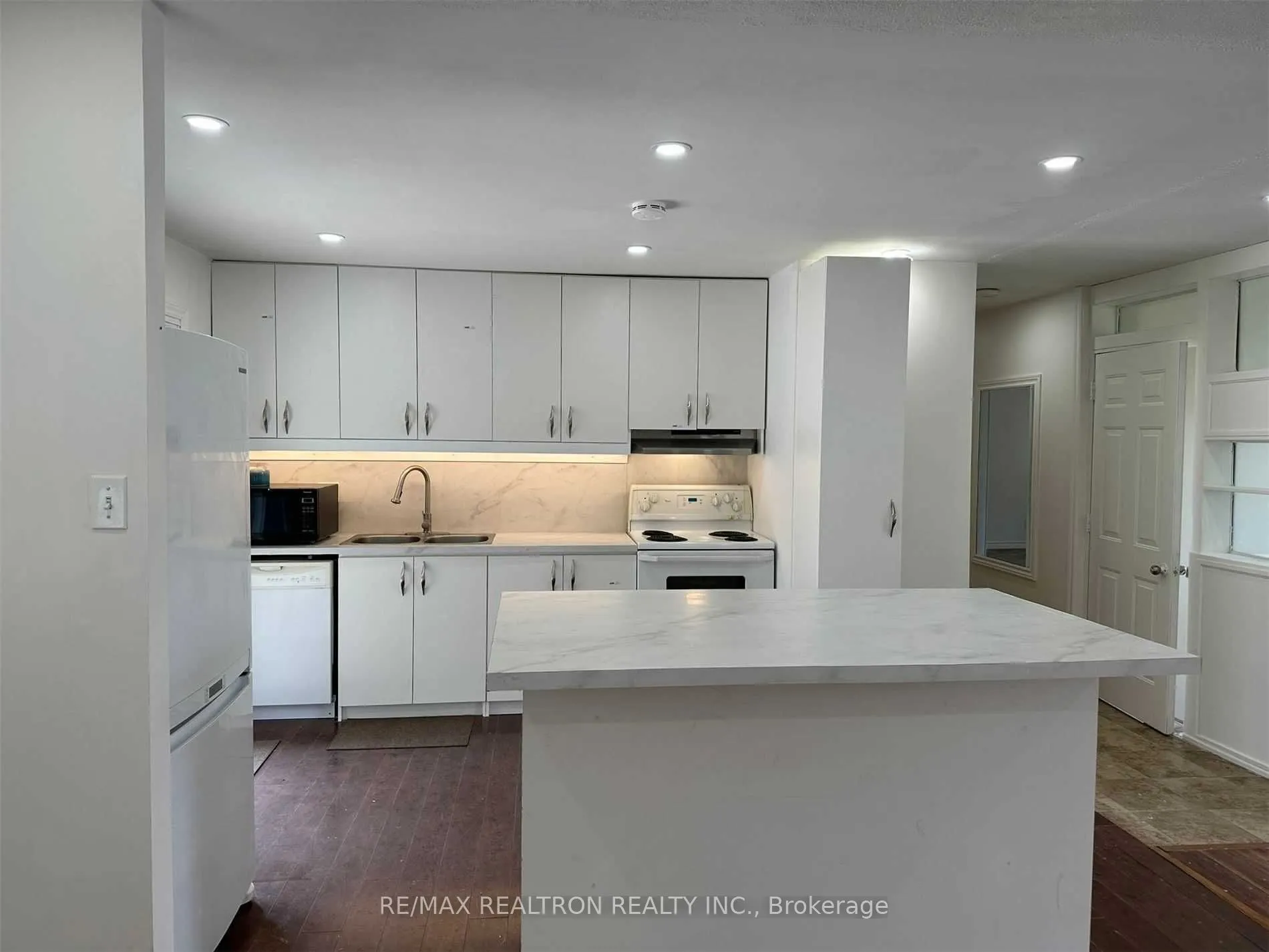 868 Magnolia Avenue