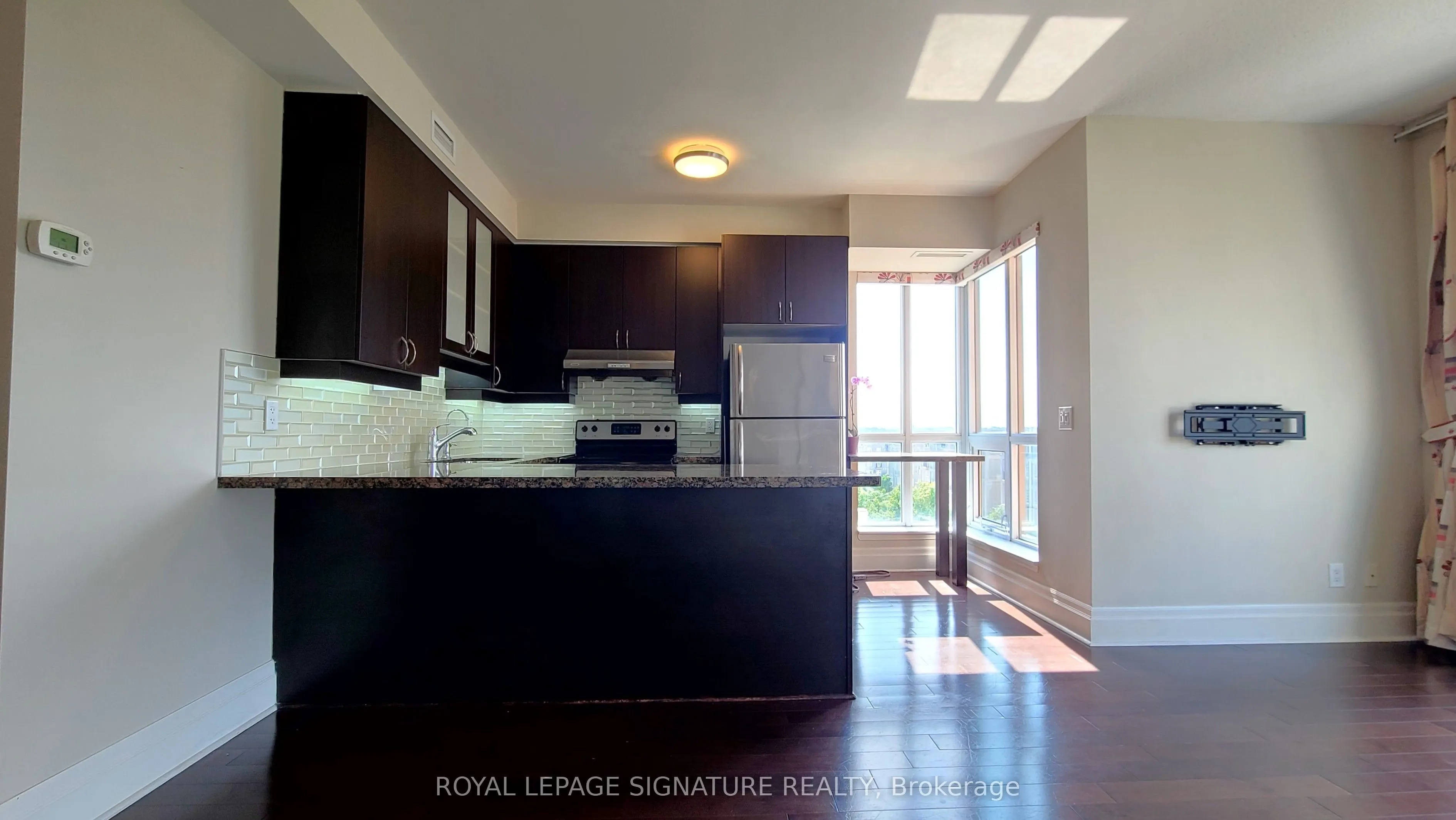 57 Upper Duke Crescent #512
