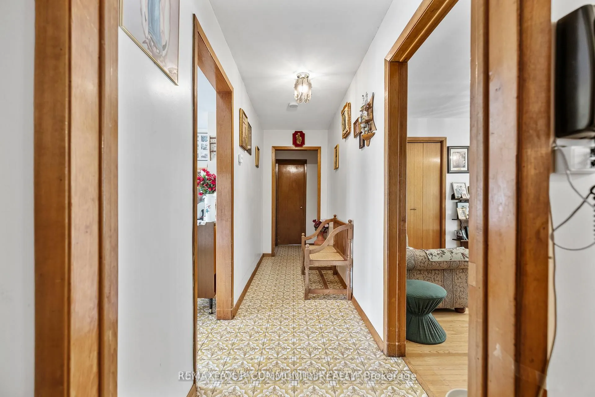 221 Elgin Mills Road W