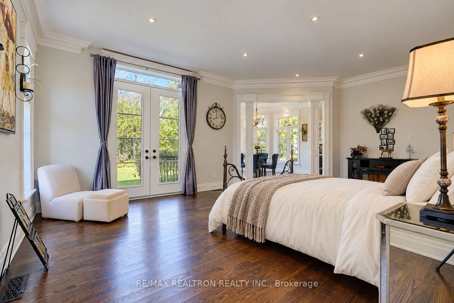 2 Beau Court