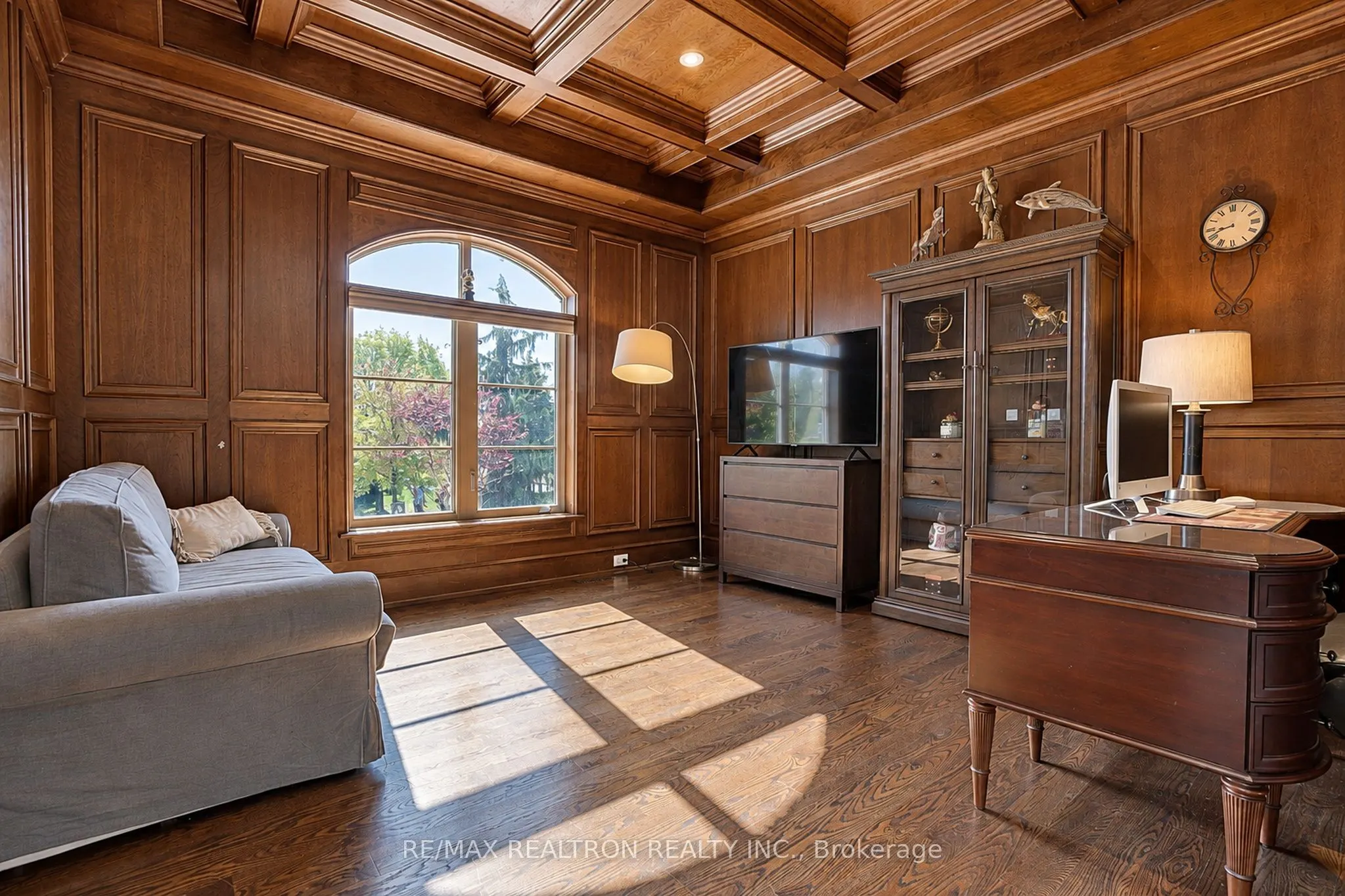 2 Beau Court