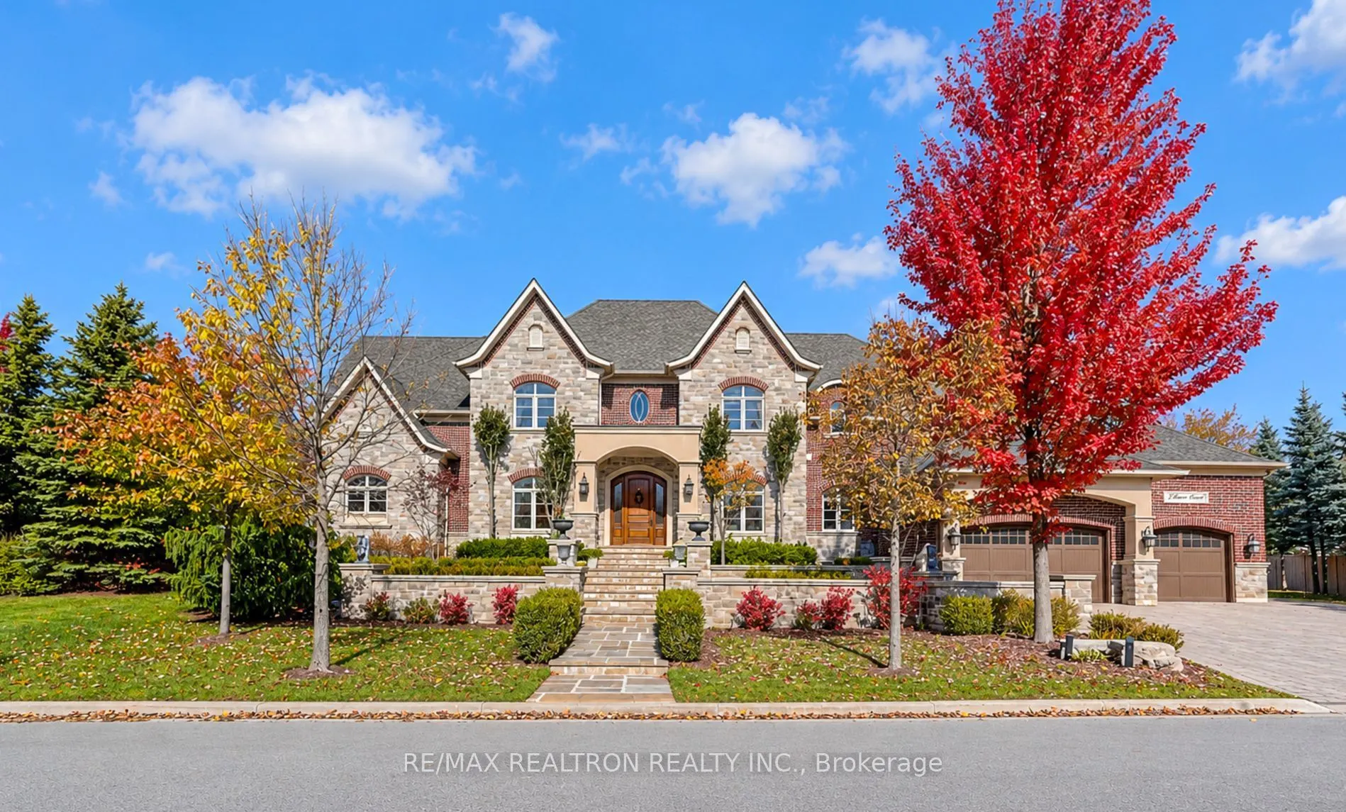 2 Beau Court