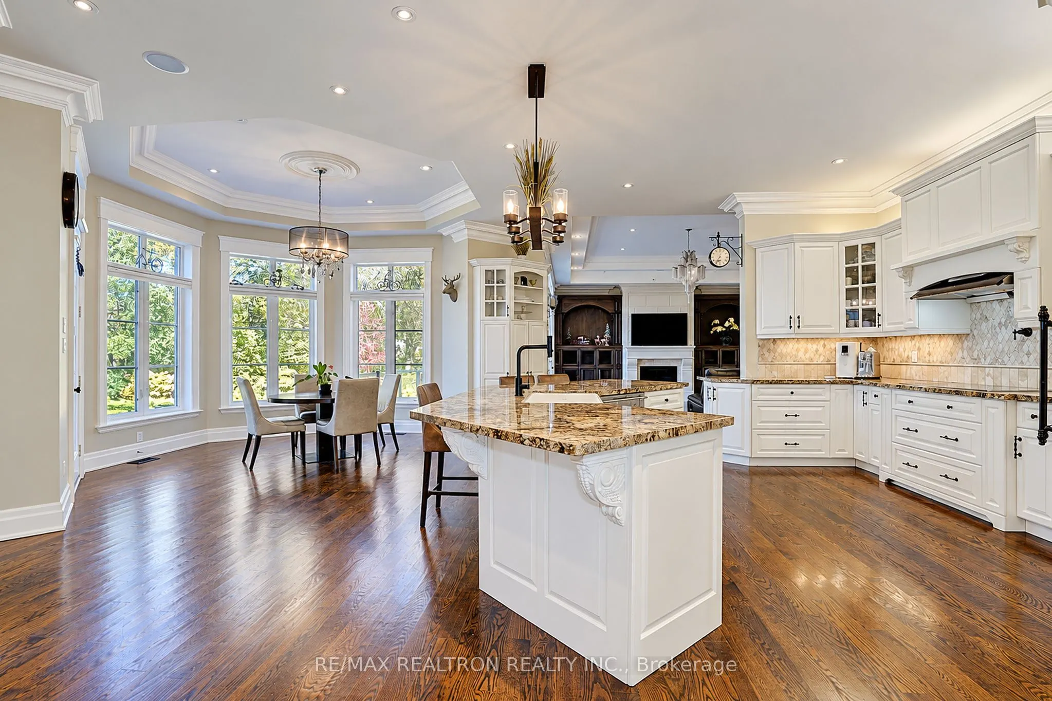 2 Beau Court