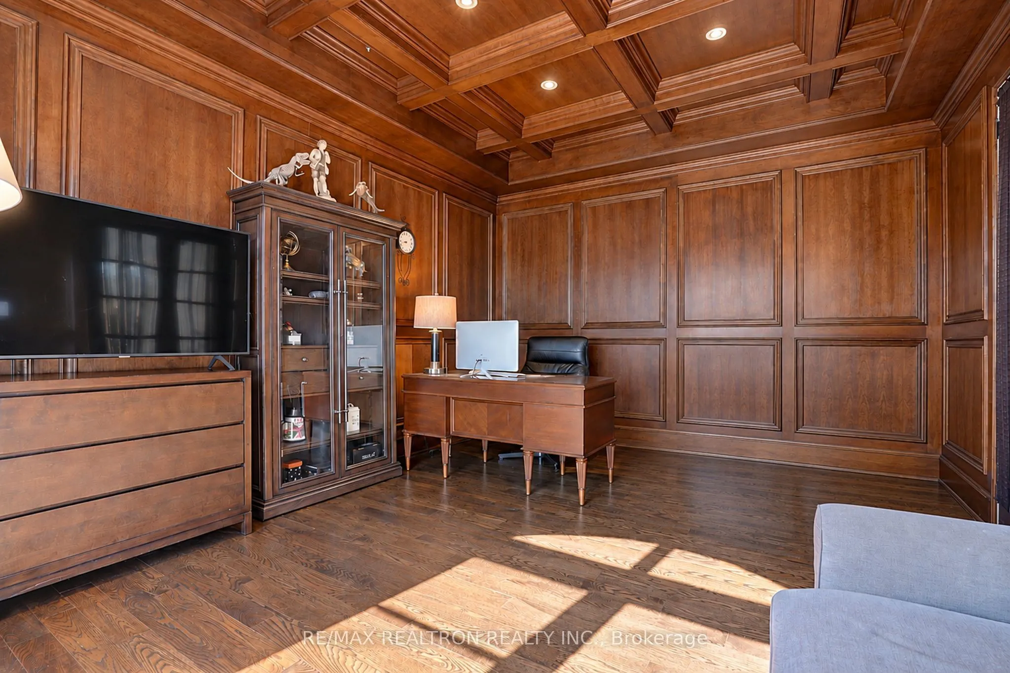 2 Beau Court