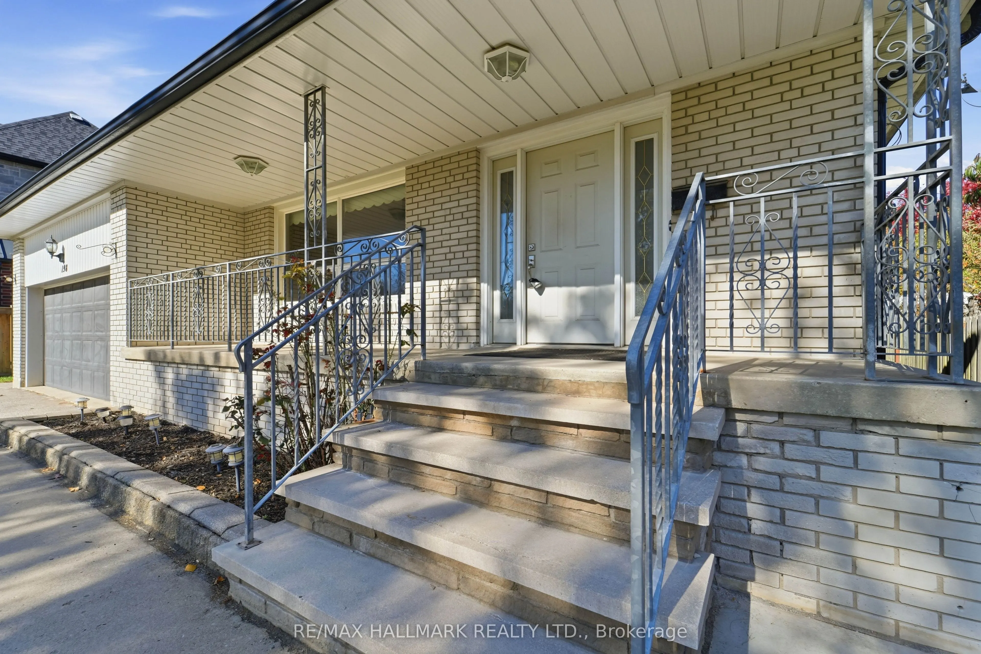198 Weldrick Road W