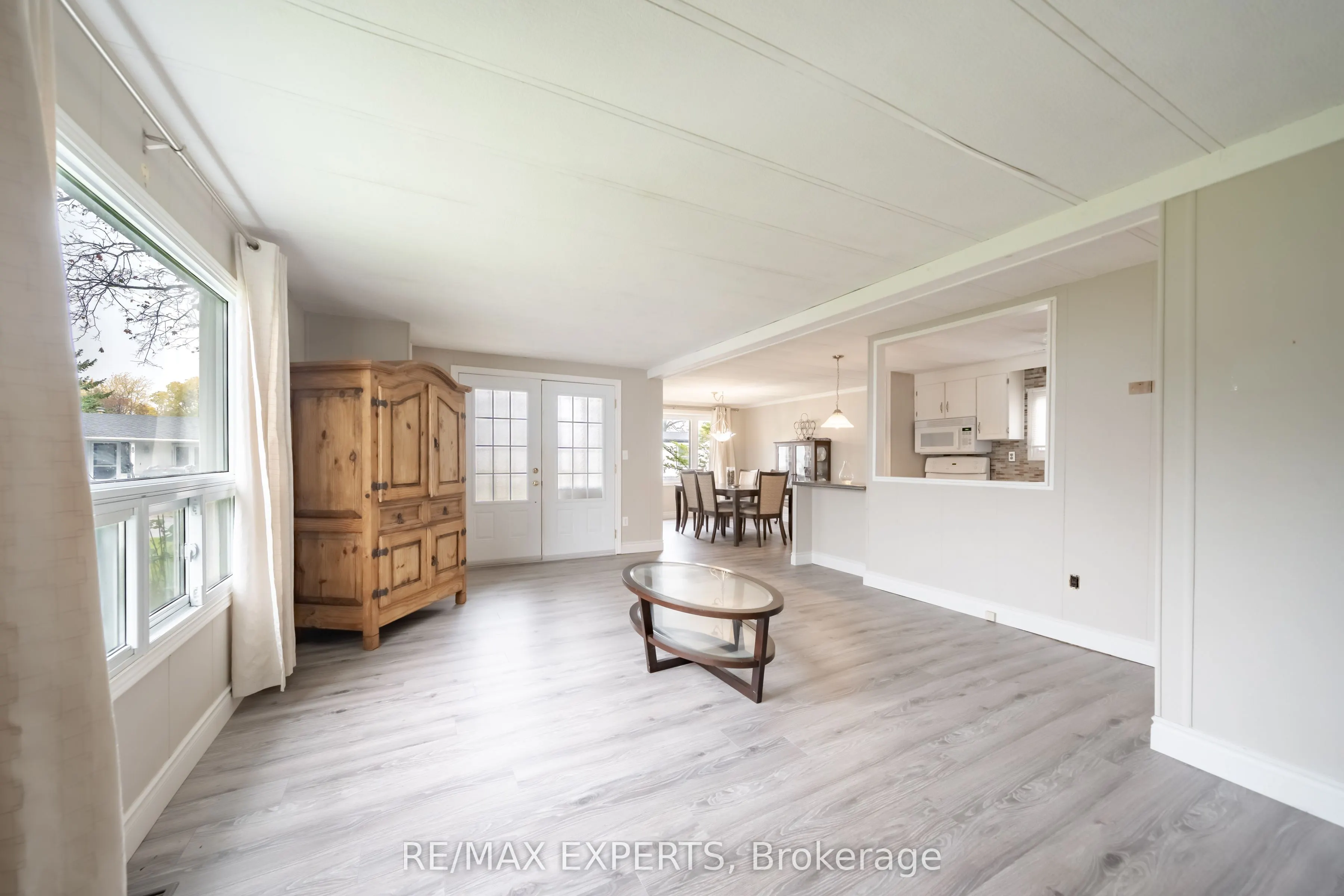 77 Linden Lane
