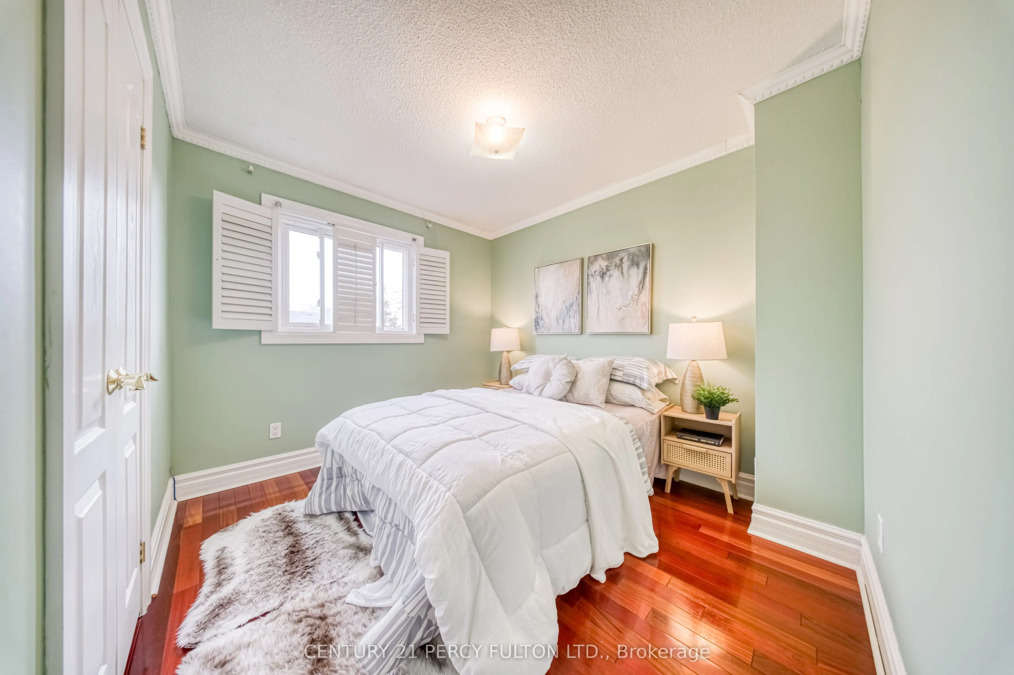 109 Swinton Crescent