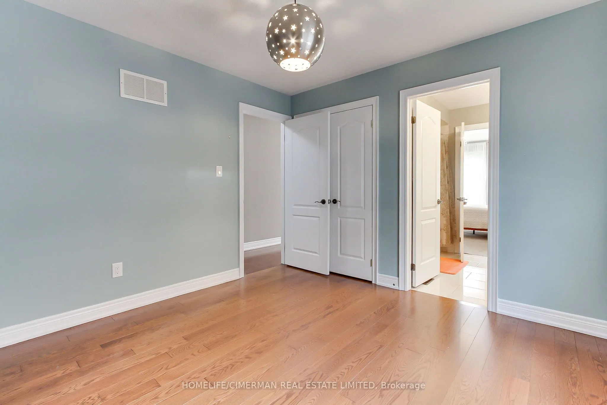 88 Chelsea Crescent