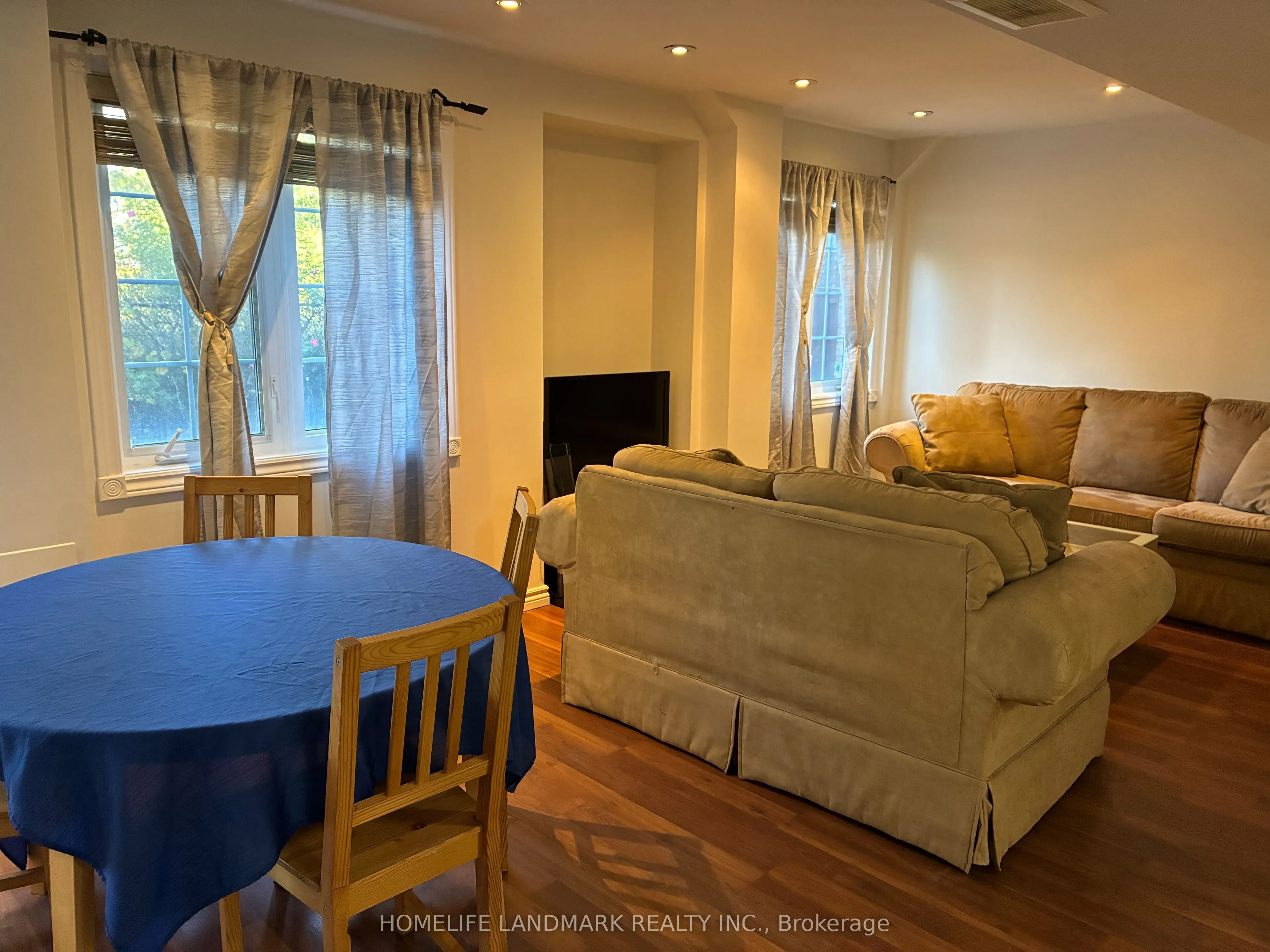 42 Thomas Legge Crescent #Basement(Fully Furnished)