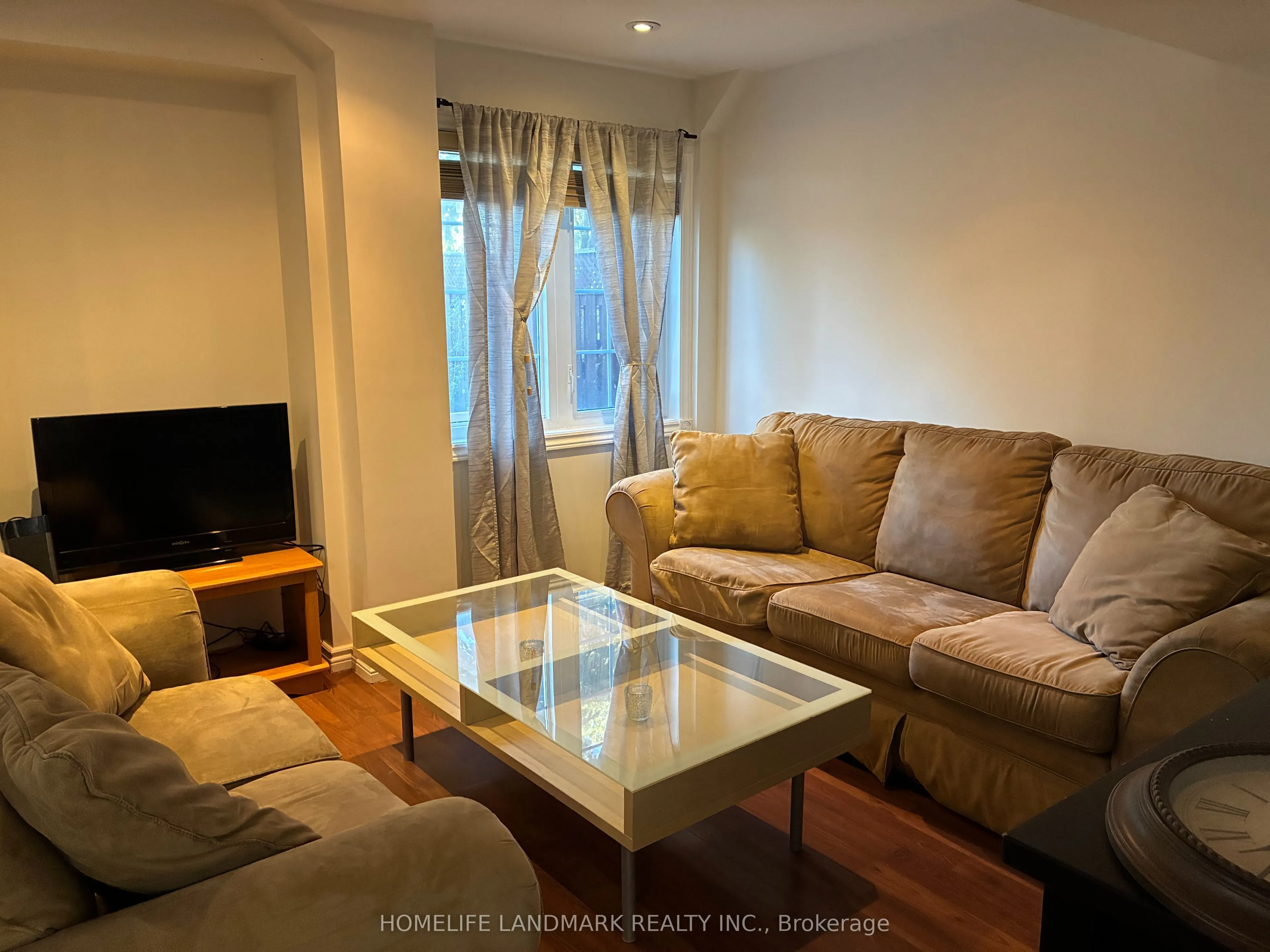 42 Thomas Legge Crescent #Basement(Fully Furnished)