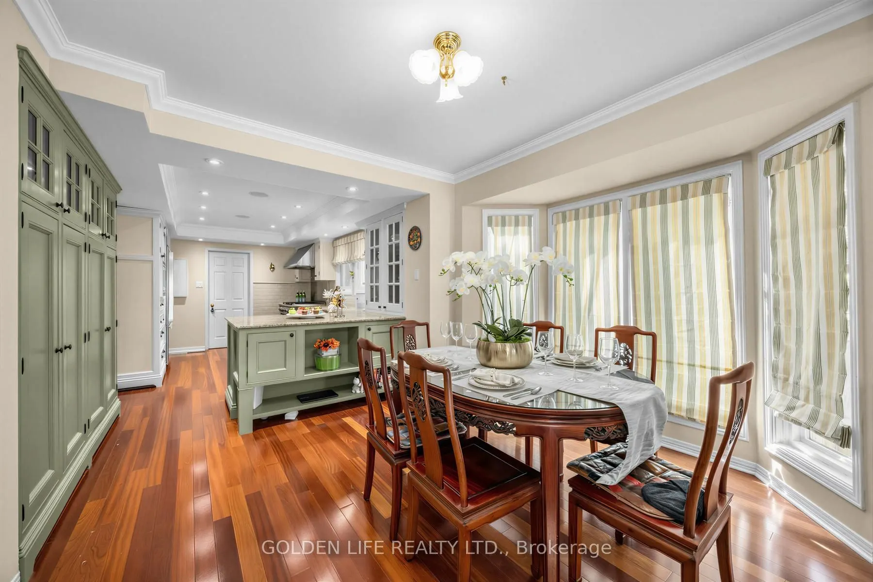 62 Longwater Chase