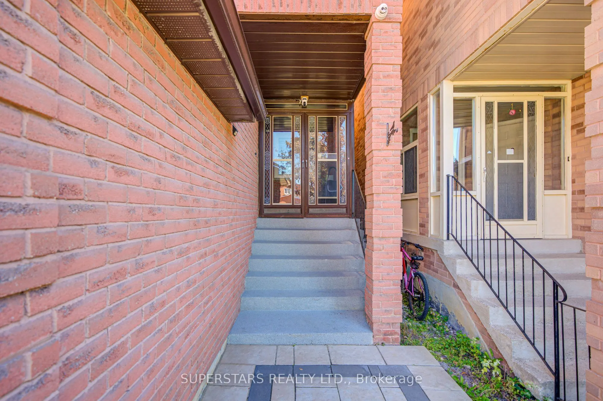 75 Marydale Avenue