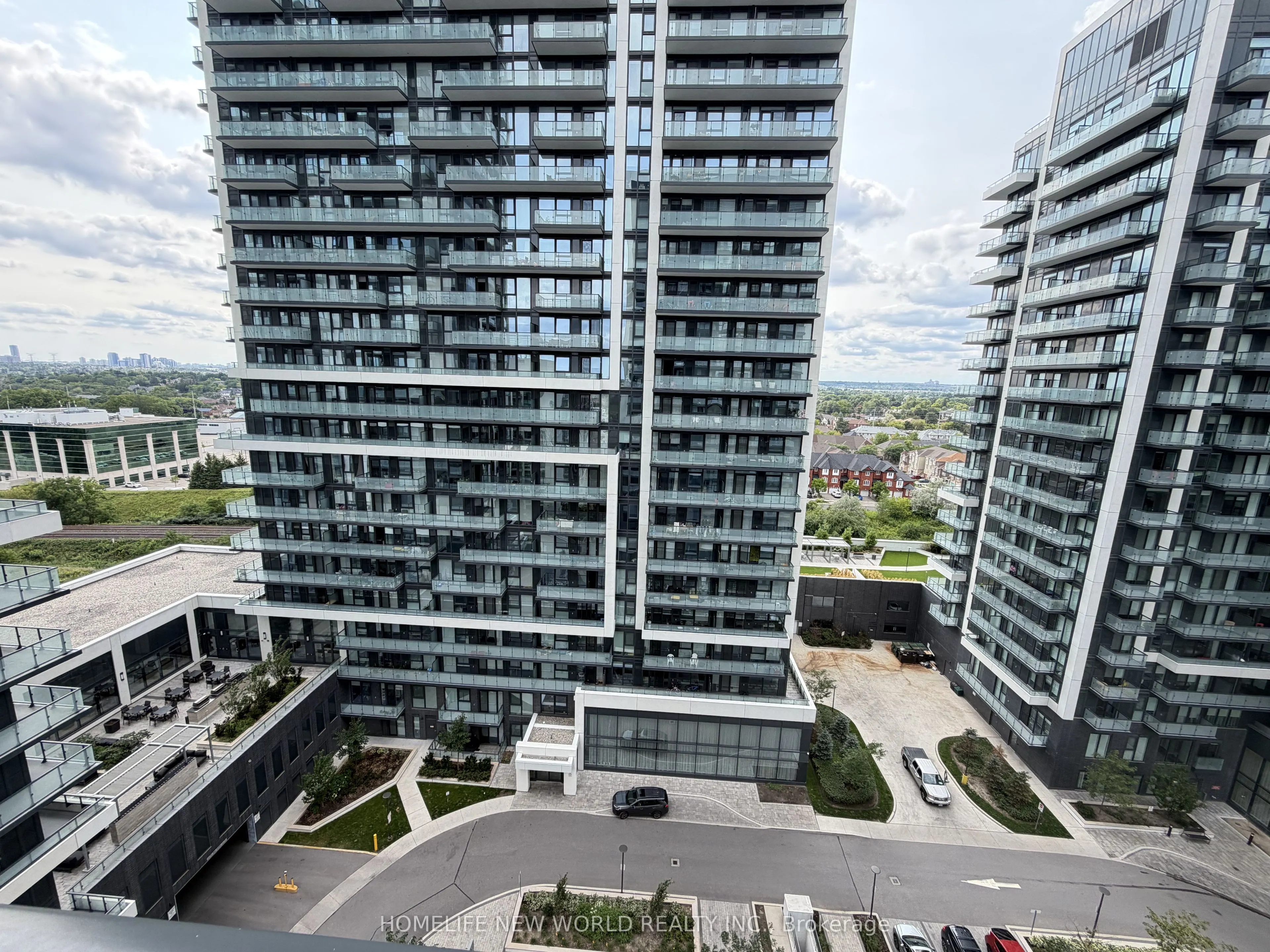 75 Oneida Crescent #1210