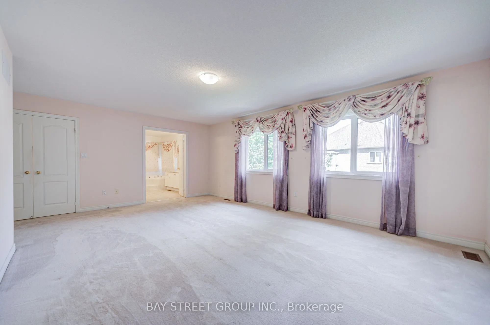 13 Pembrooke Road