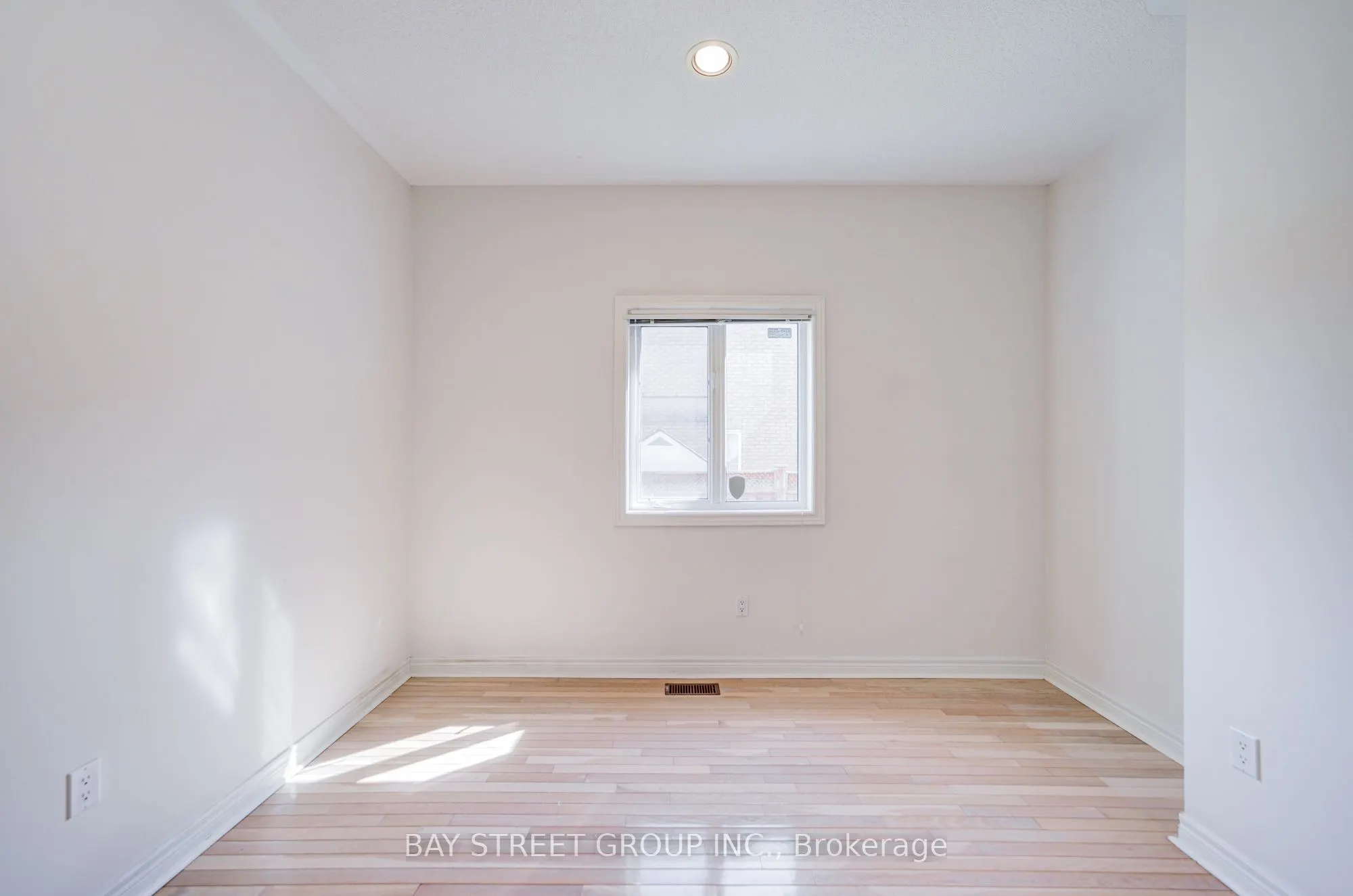 13 Pembrooke Road