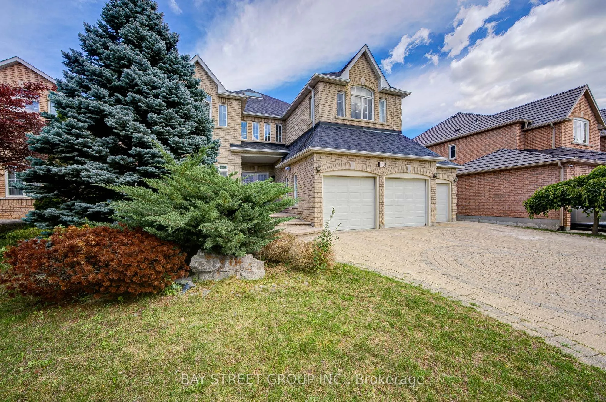 13 Pembrooke Road