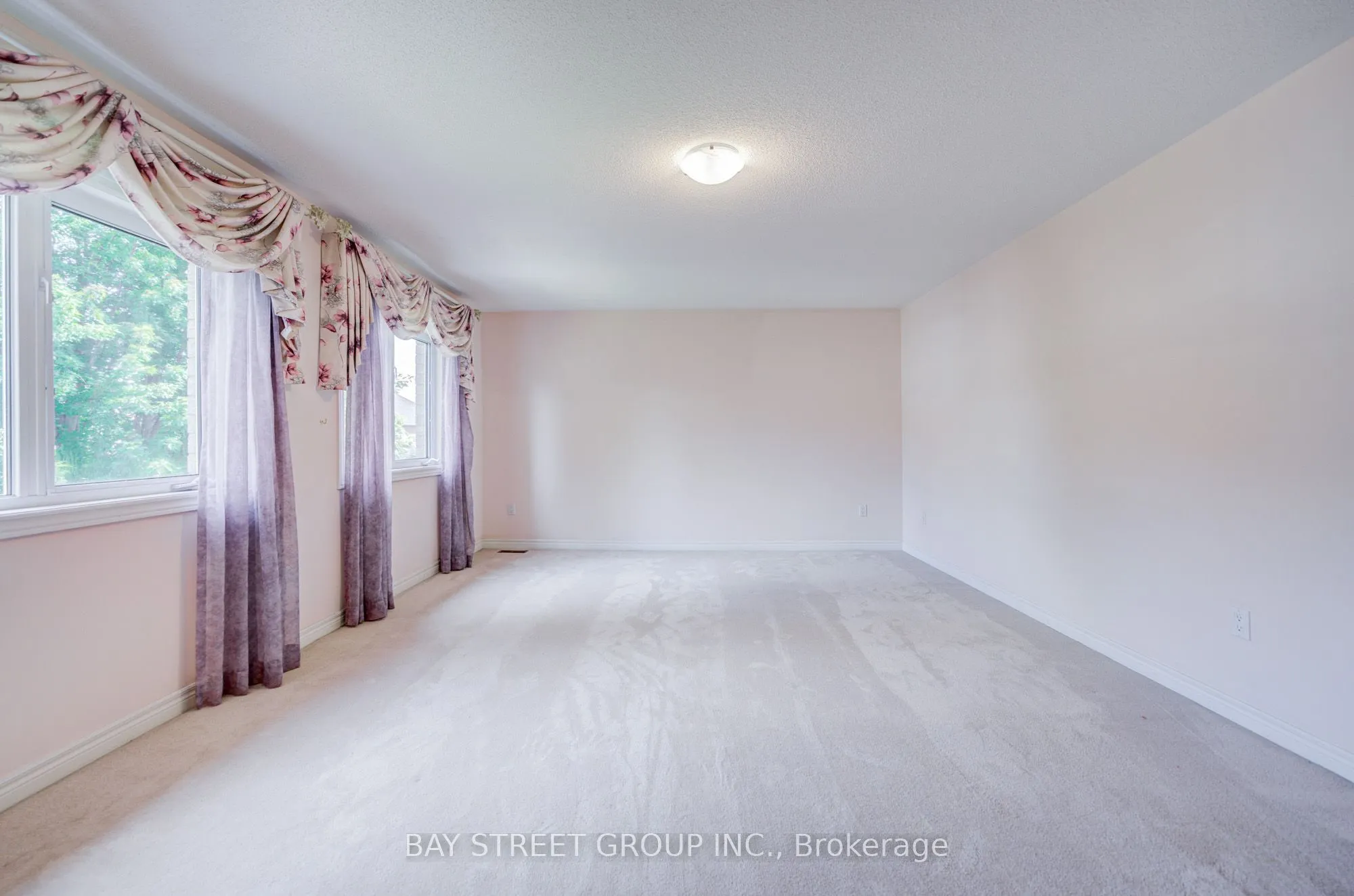 13 Pembrooke Road