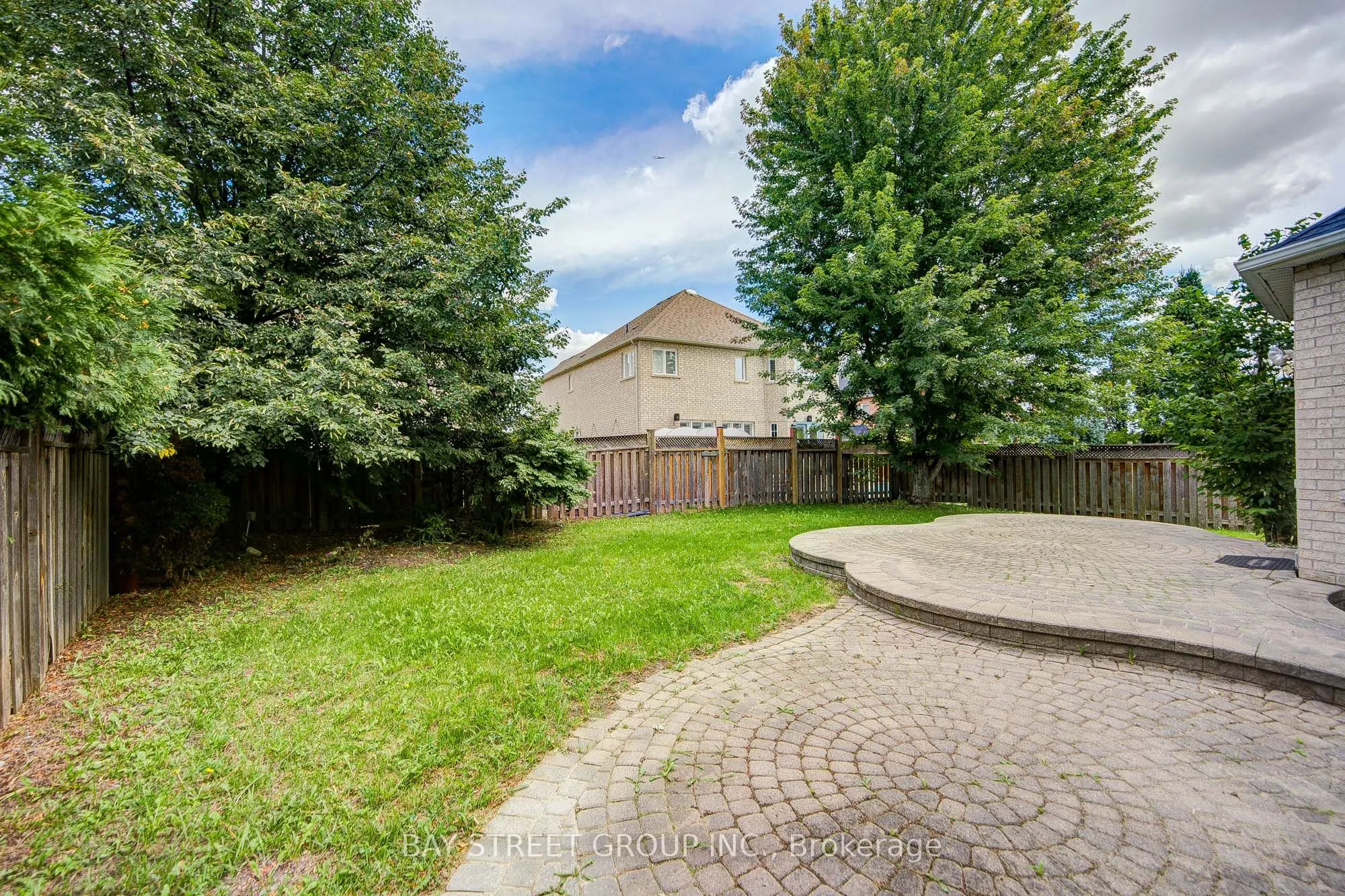 13 Pembrooke Road
