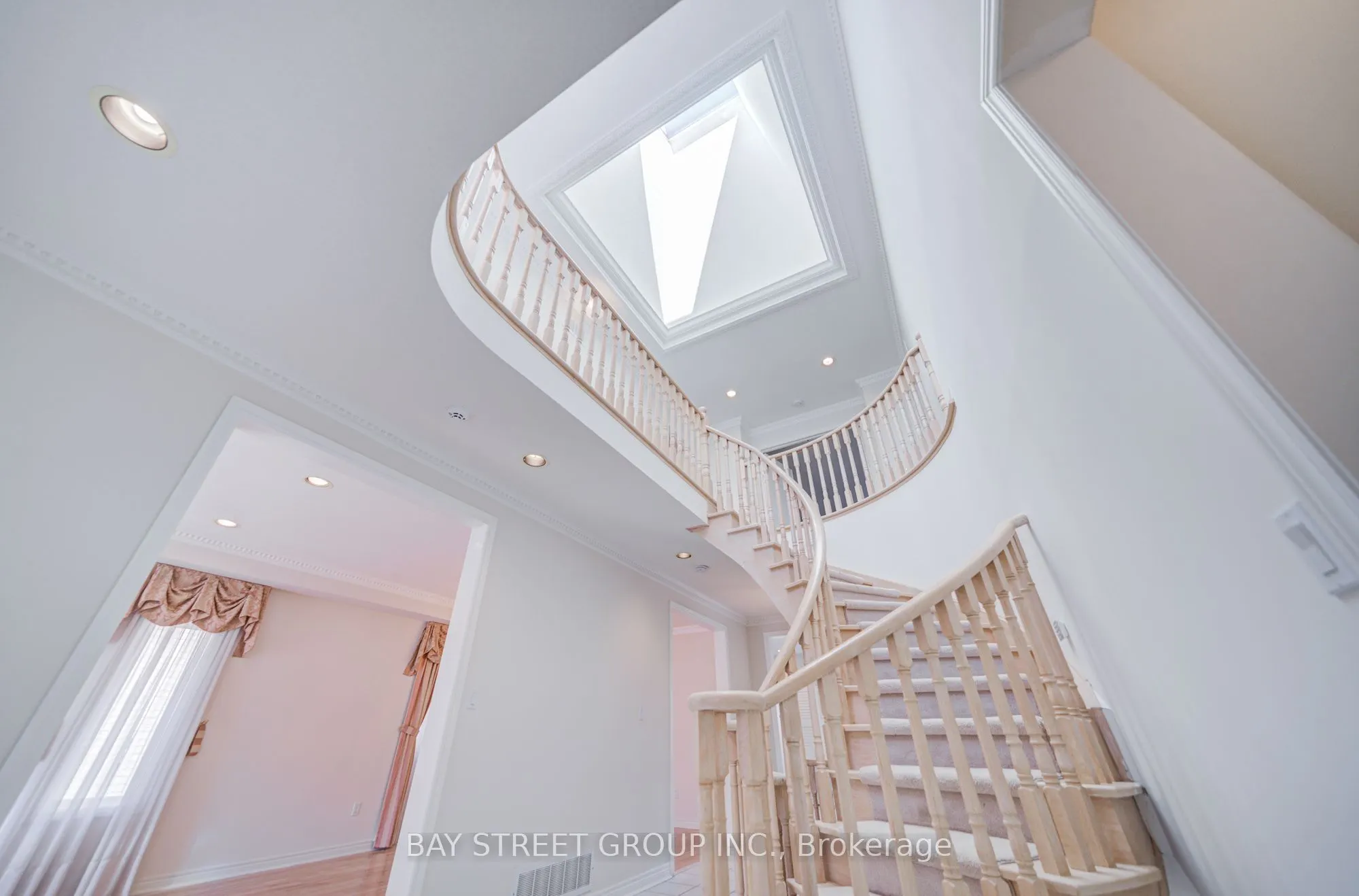 13 Pembrooke Road
