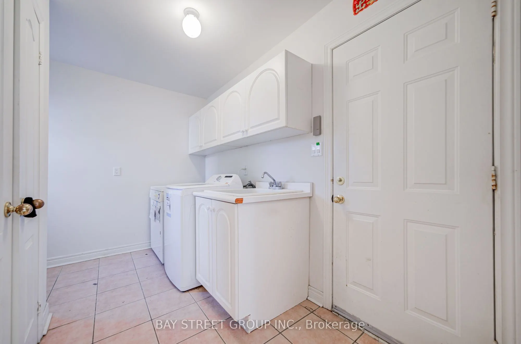 13 Pembrooke Road