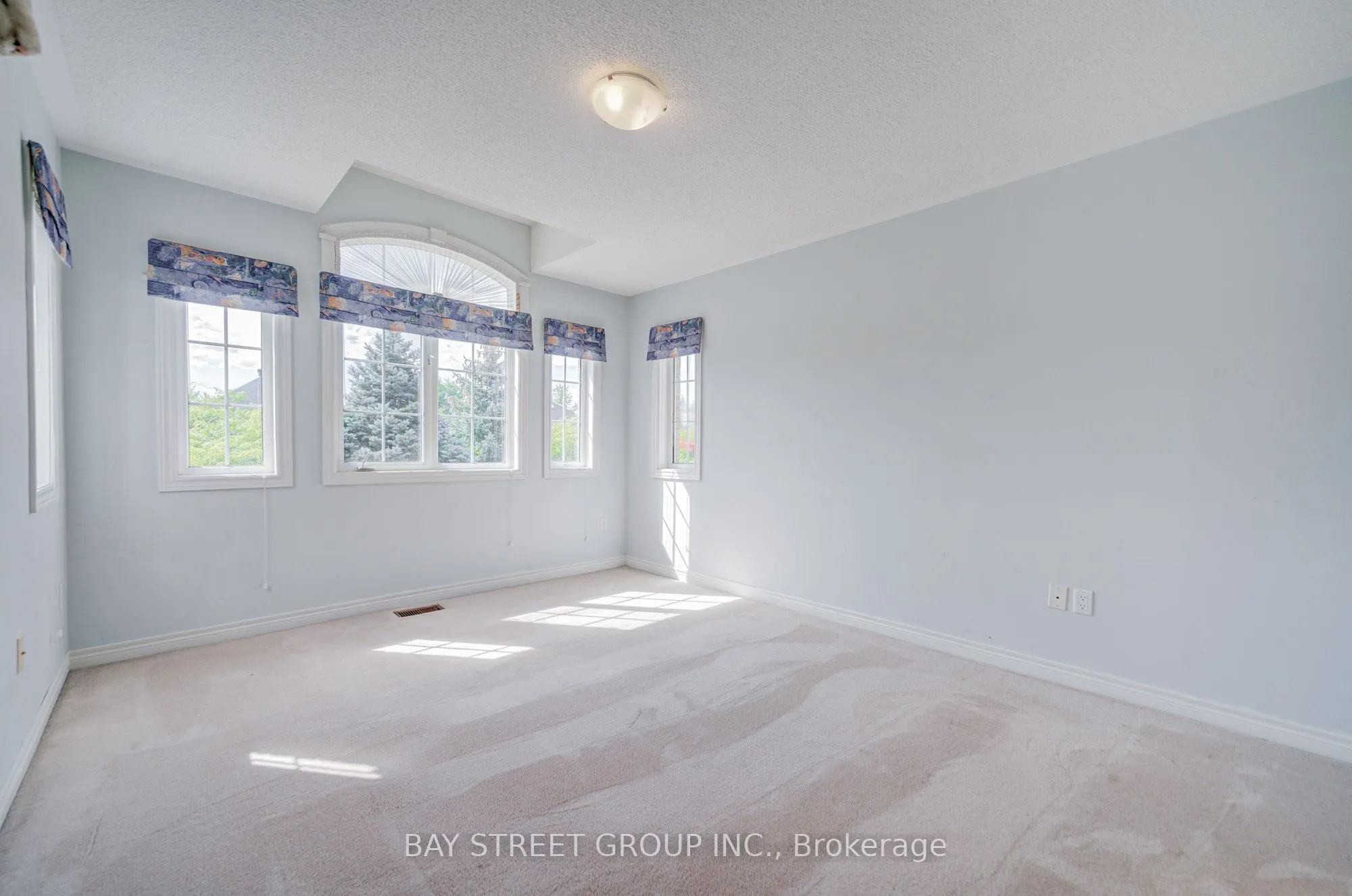 13 Pembrooke Road