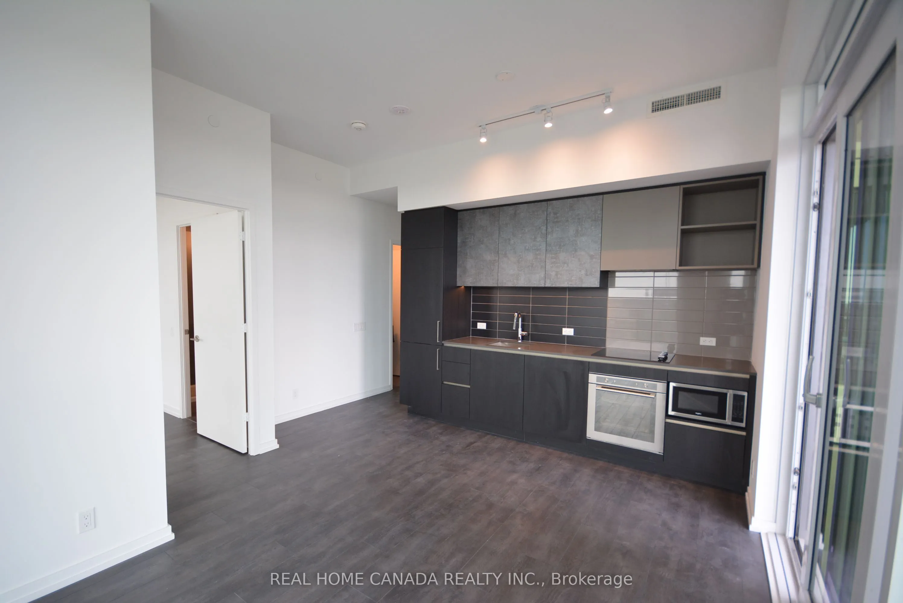 7890 Jane Street #1712