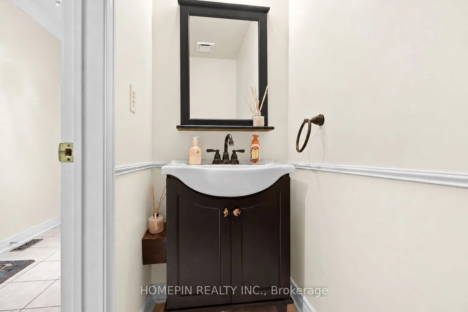 84 Confederation Way #36