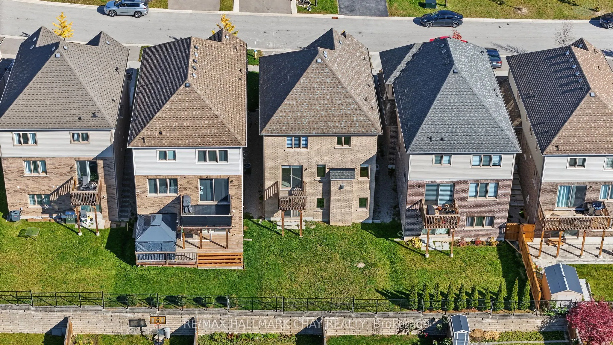 20 Atkinson Crescent