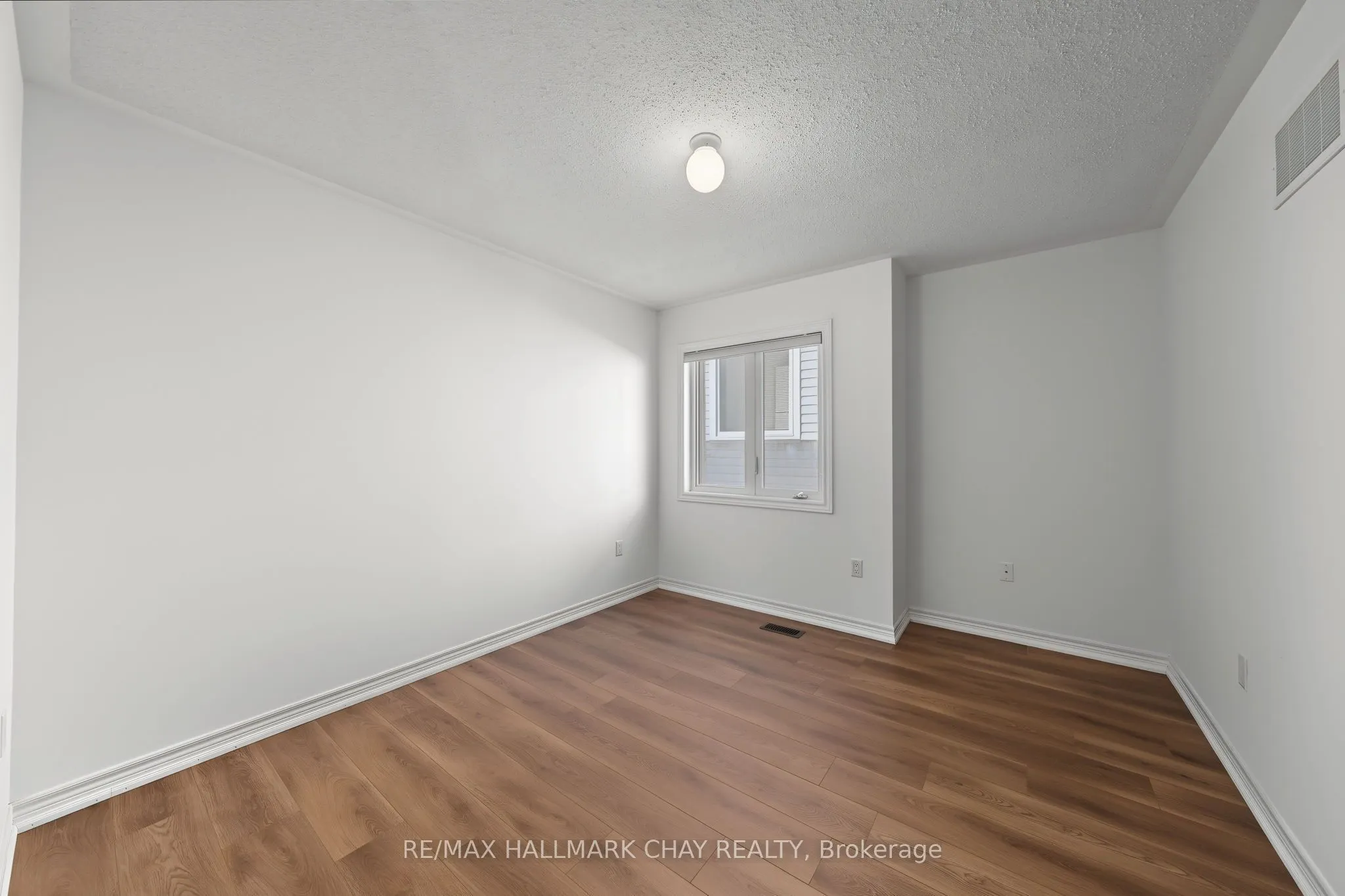20 Atkinson Crescent