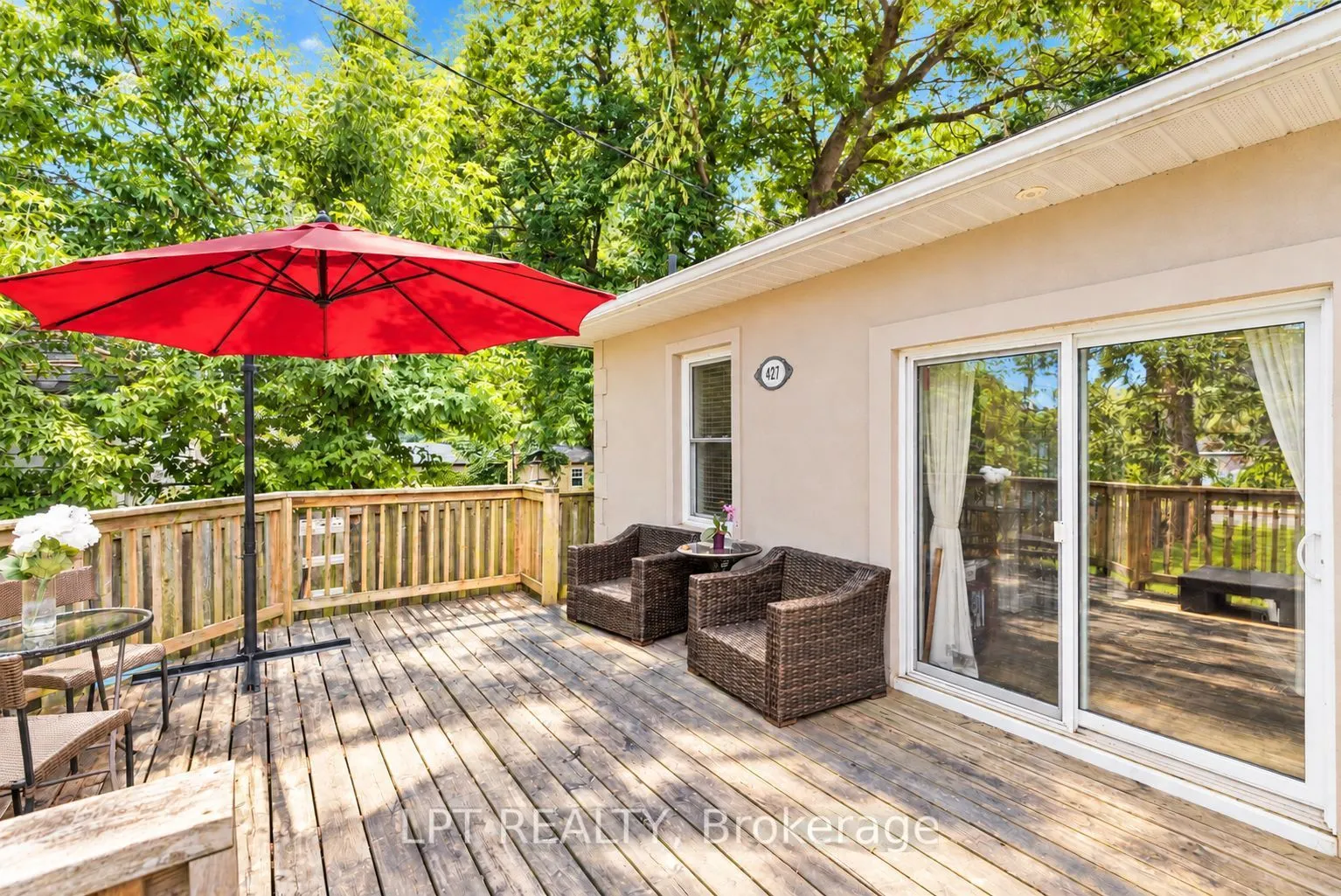 427 Lake Drive E