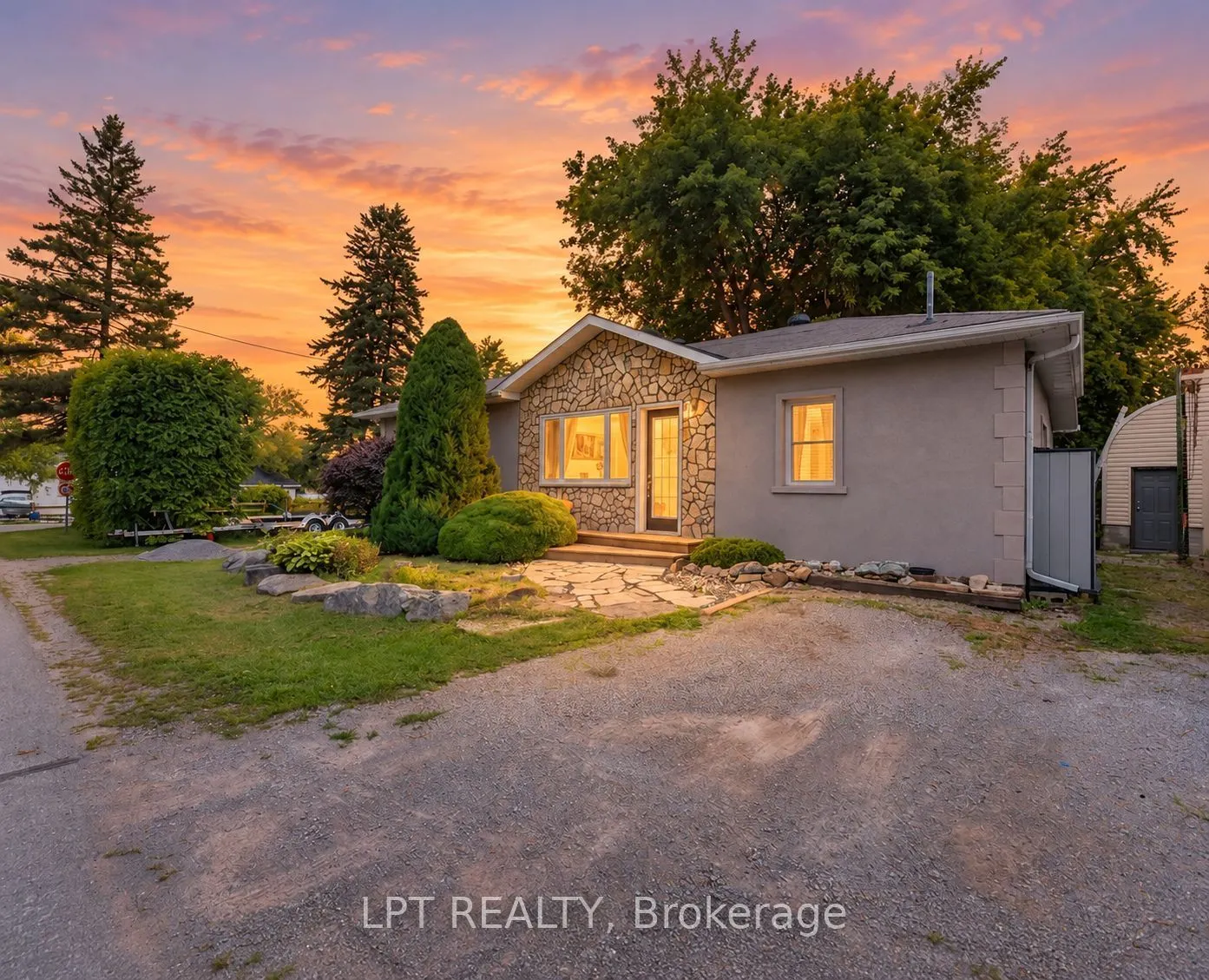 427 Lake Drive E