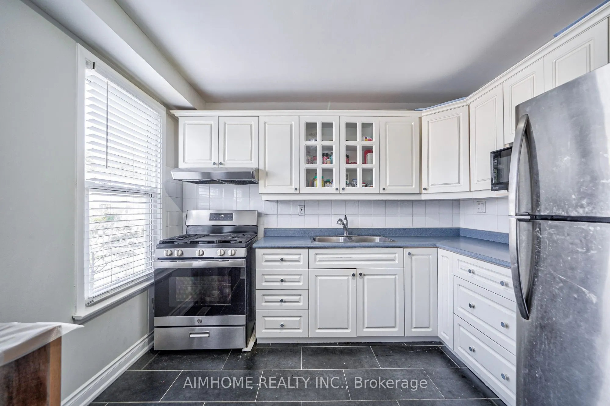 1692 John Street #30