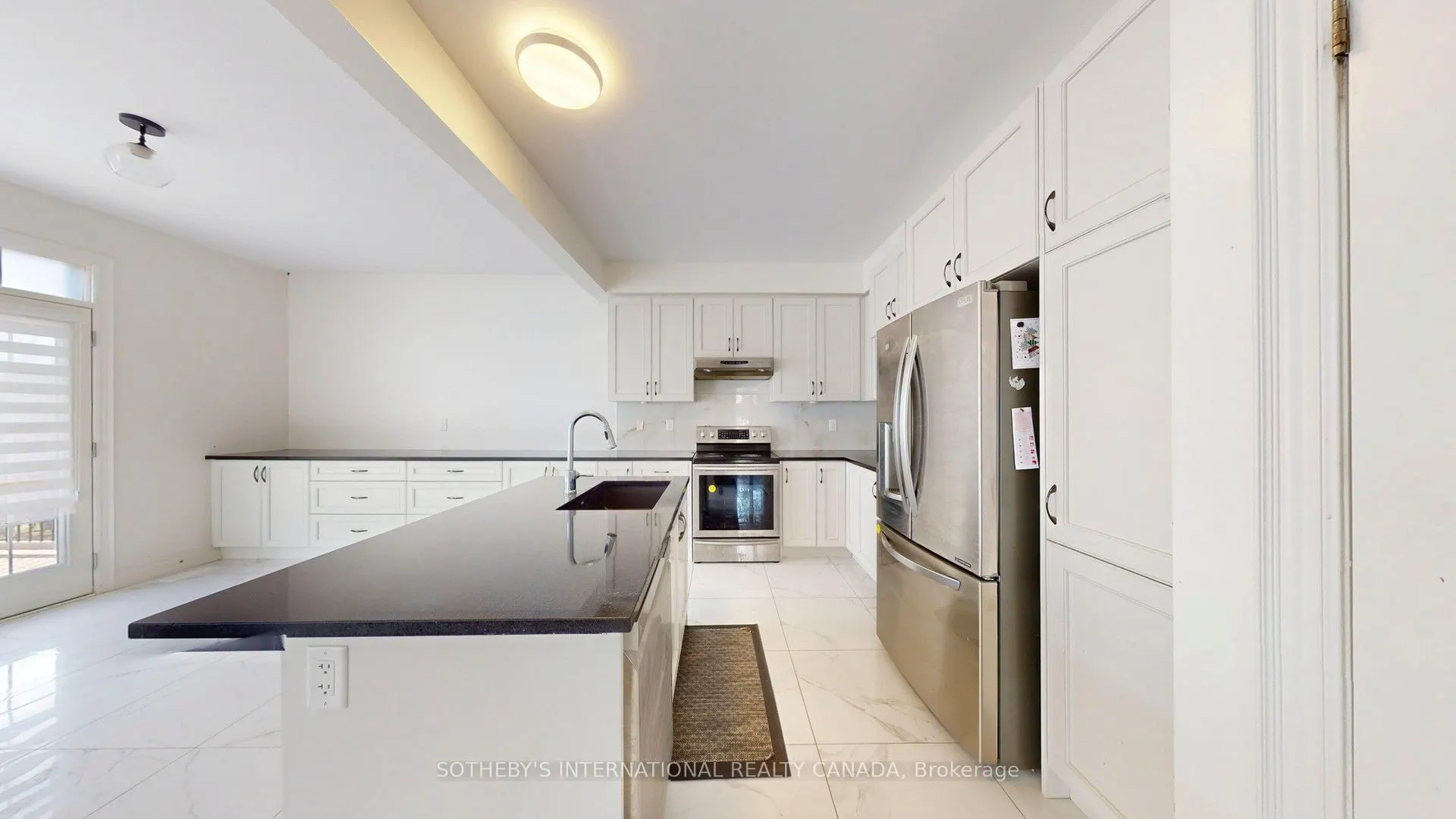 60 Sharonview Crescent