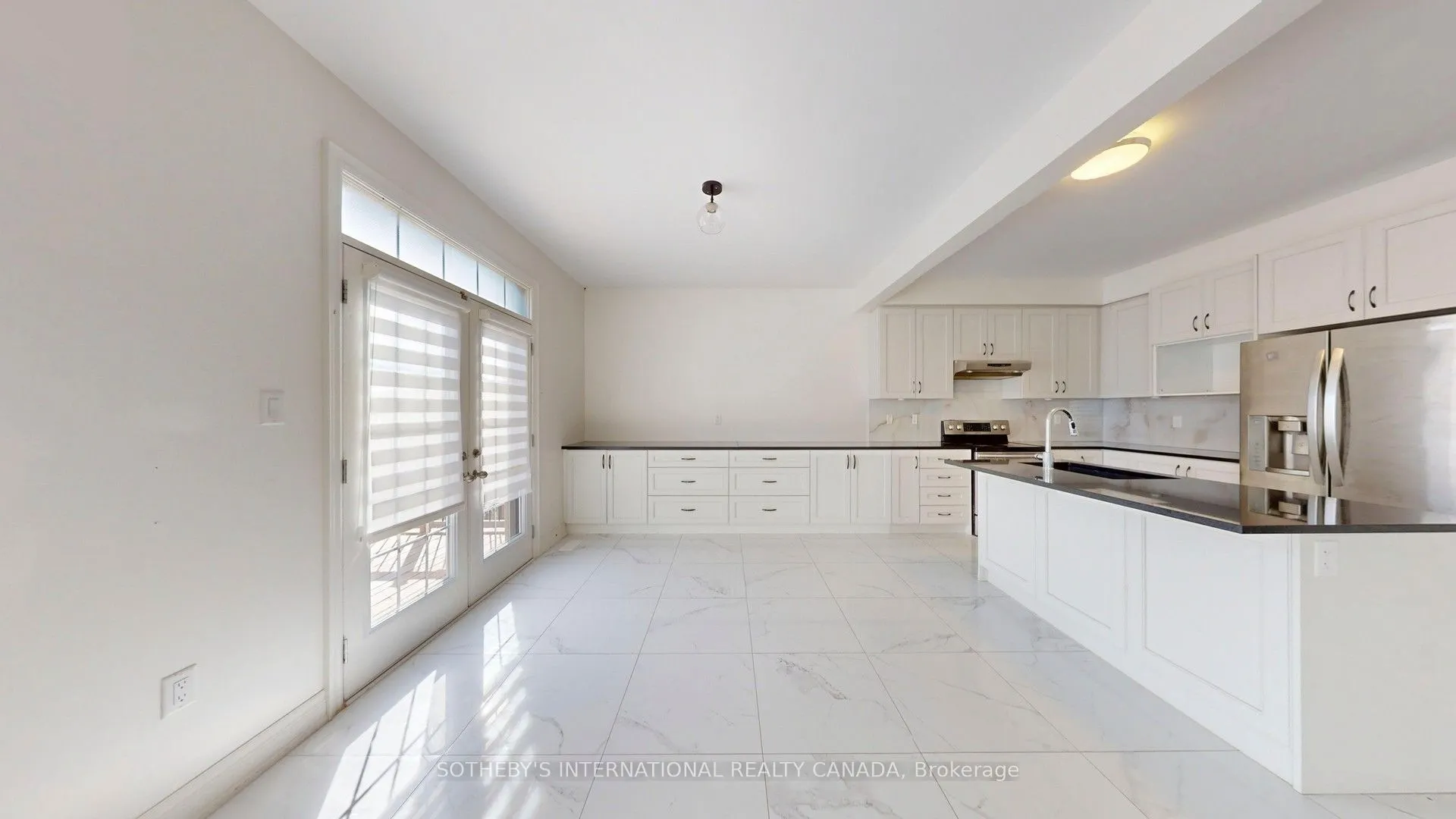 60 Sharonview Crescent
