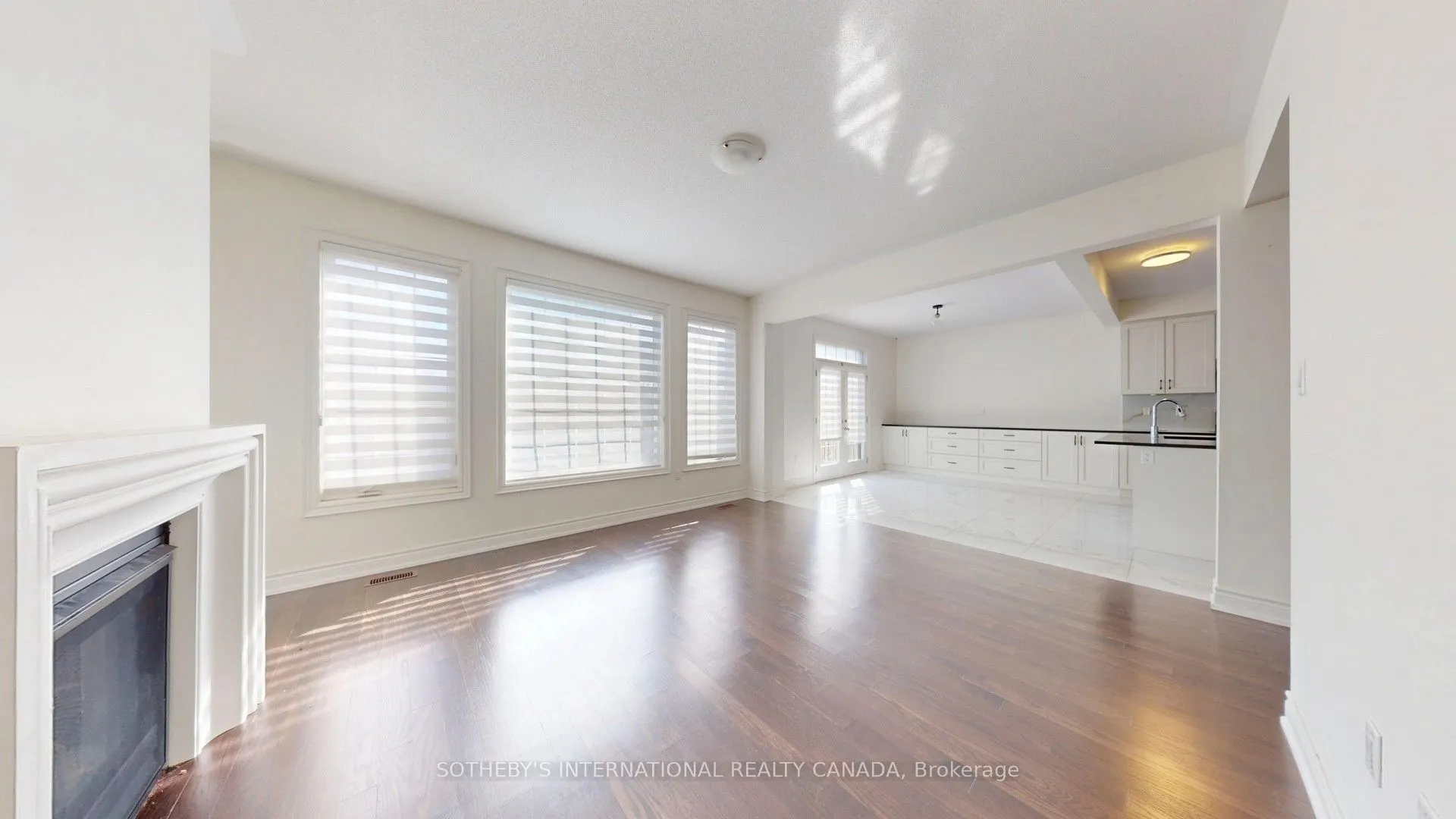 60 Sharonview Crescent