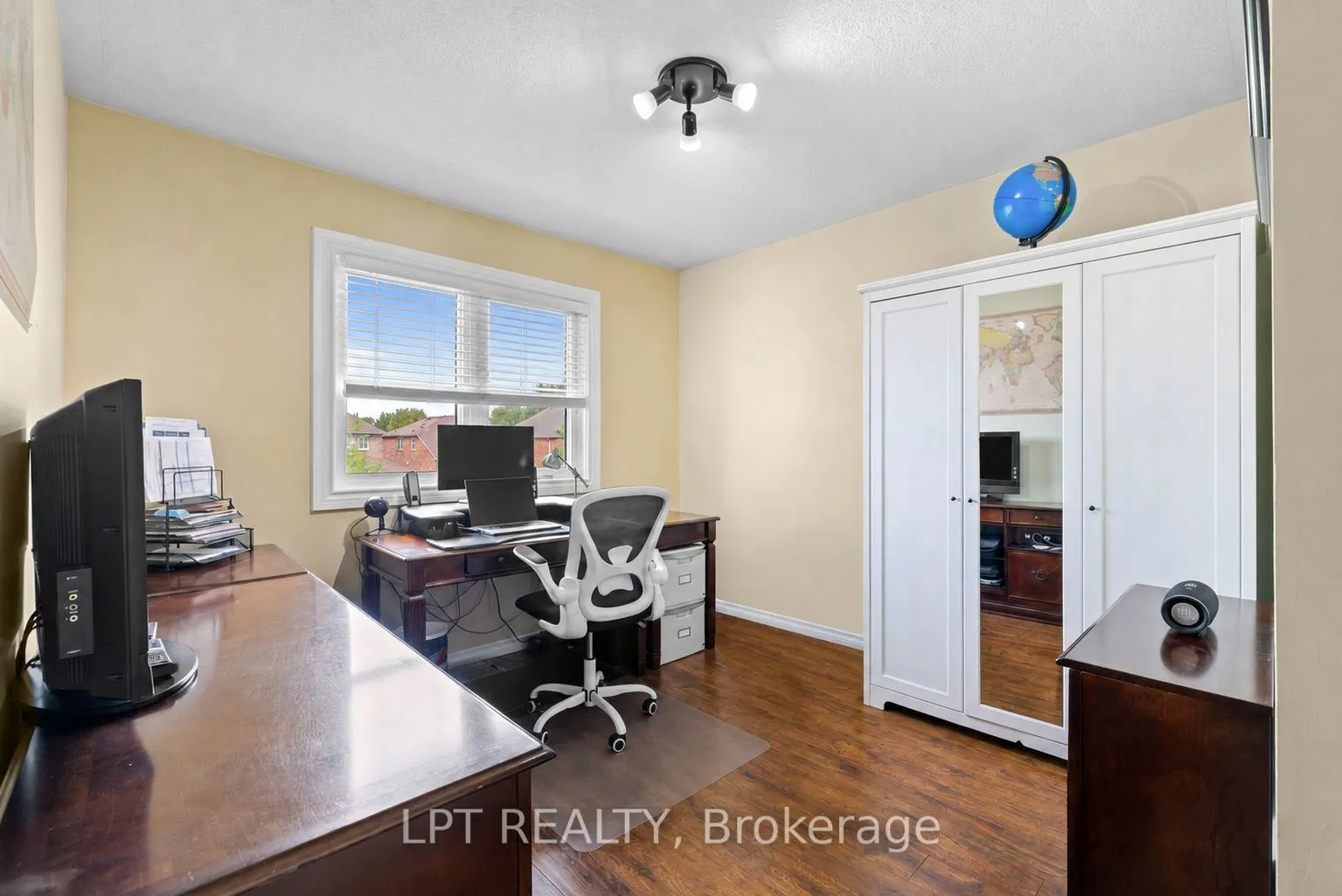 370 Silken Laumann Drive