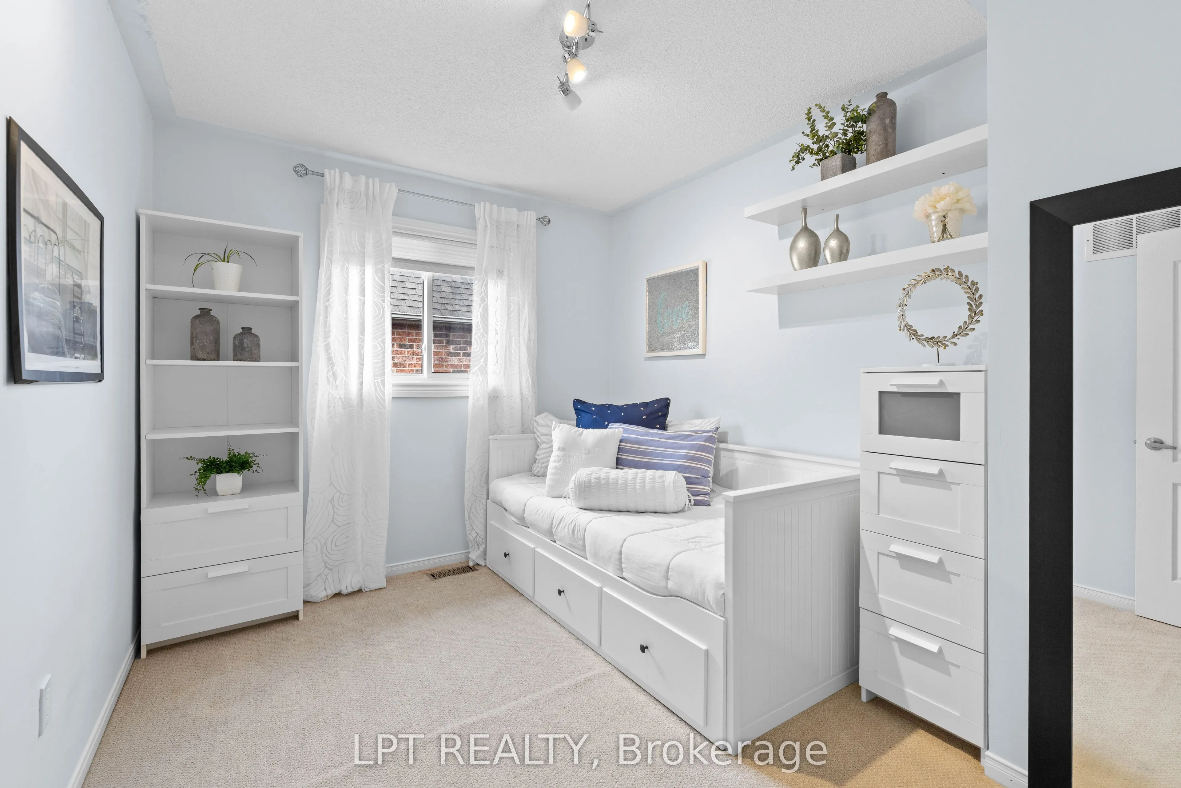 370 Silken Laumann Drive