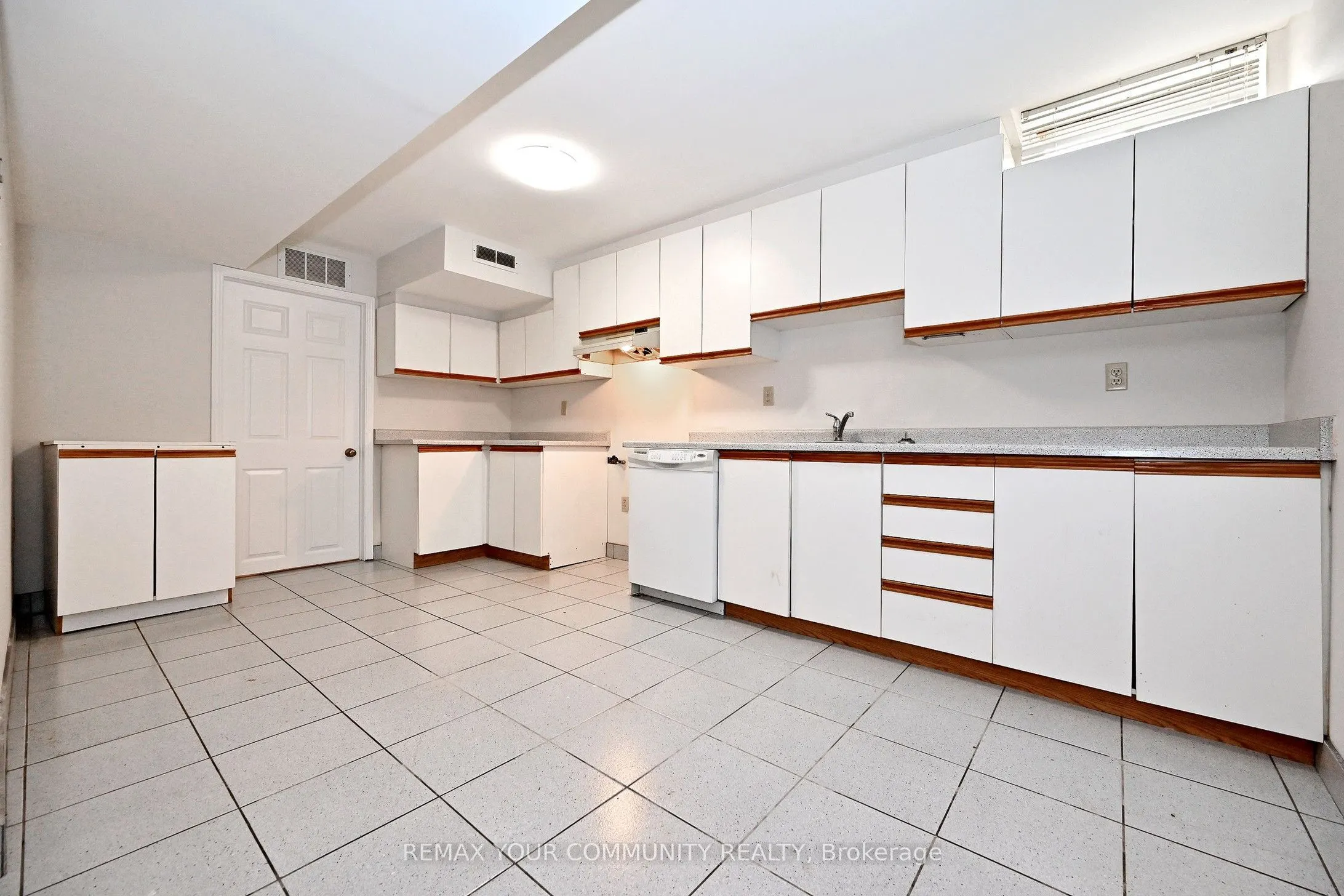 38 Muster Court