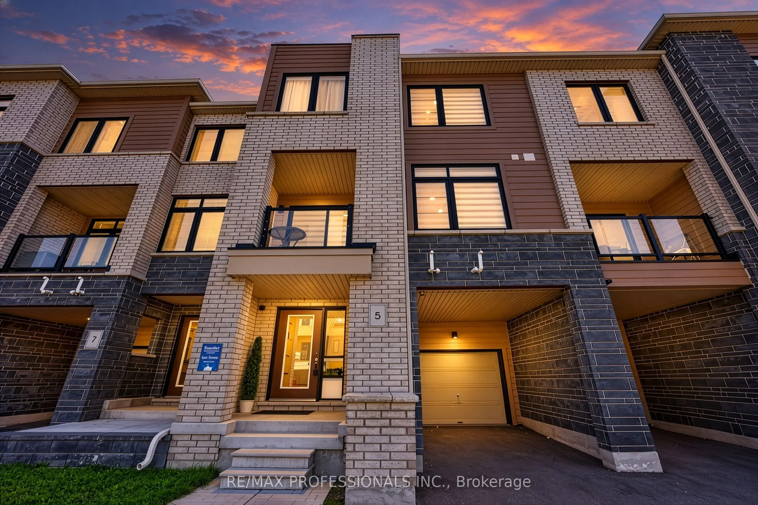 5 Delano Way
