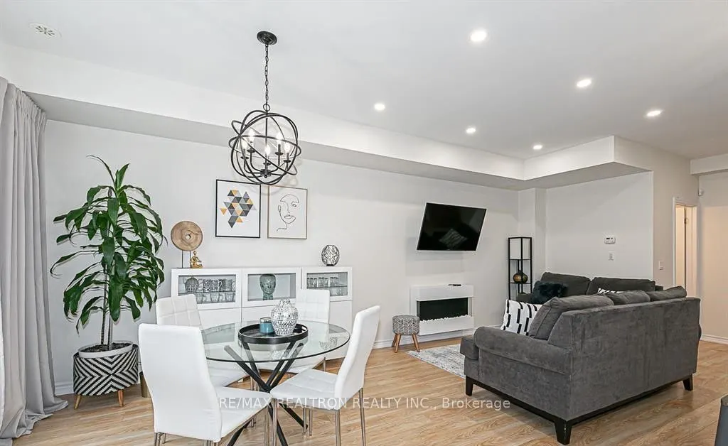 181 Parktree Drive #11