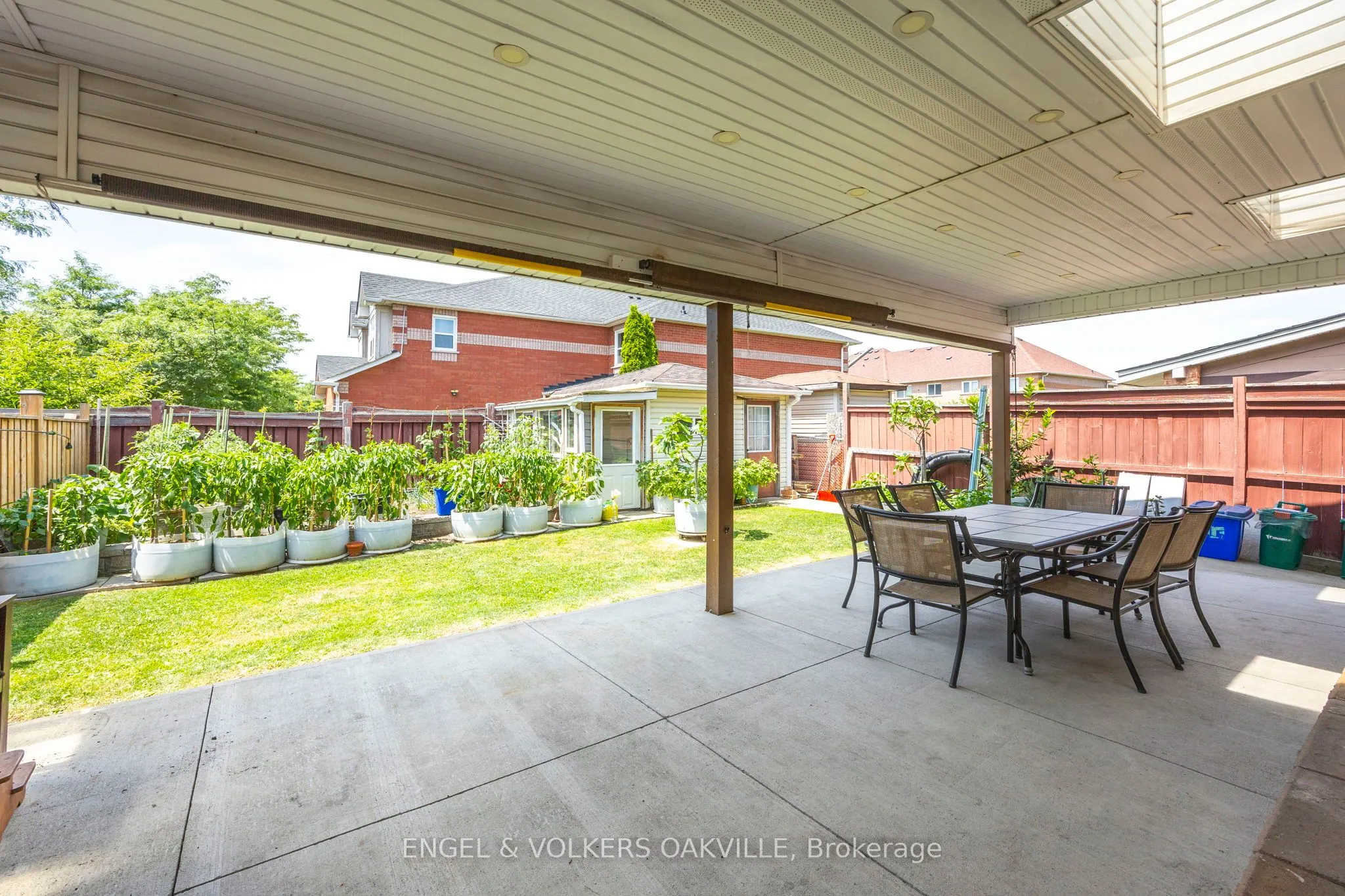 10 Crieff Avenue