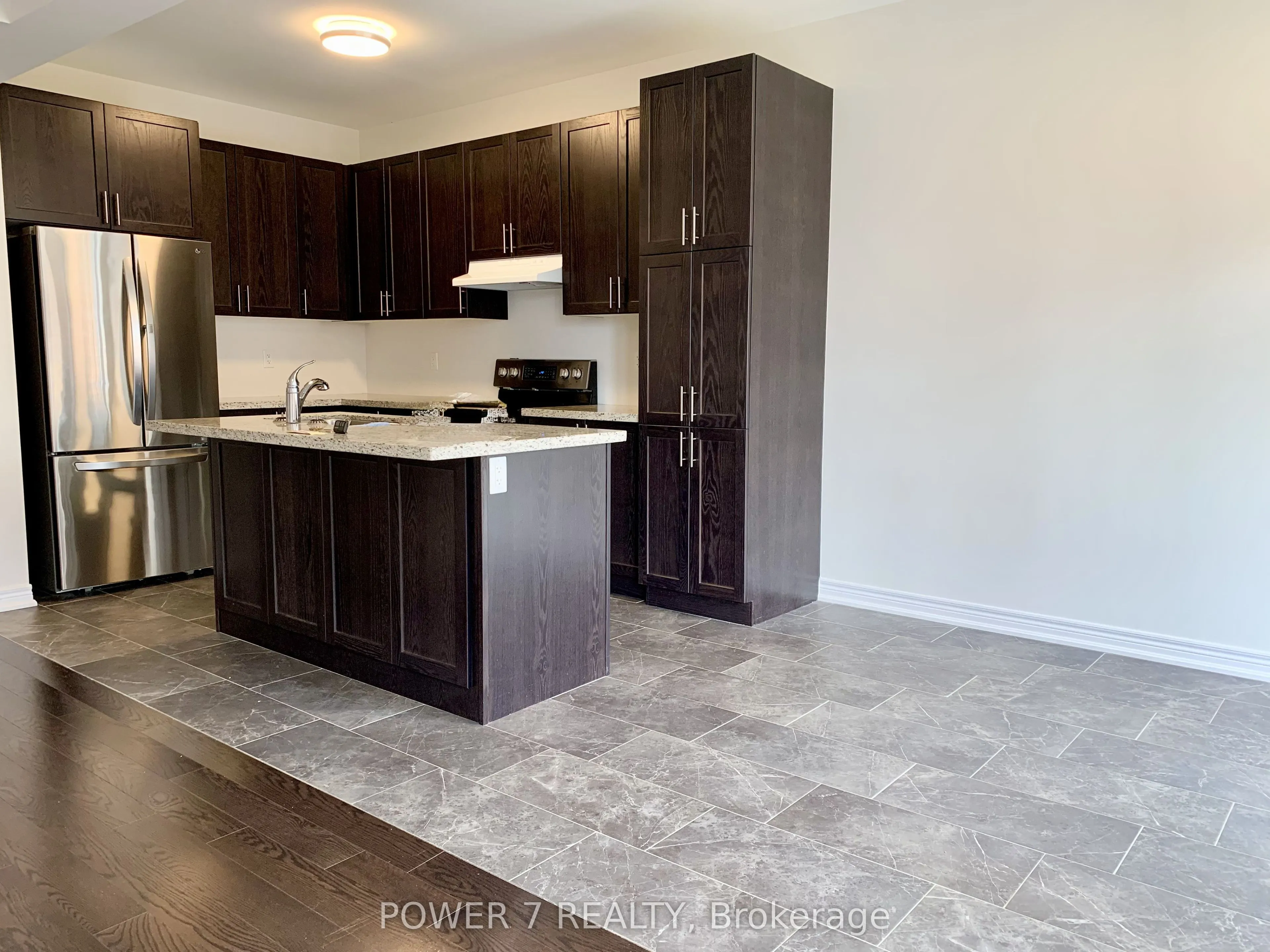 3 Falconridge Terrace