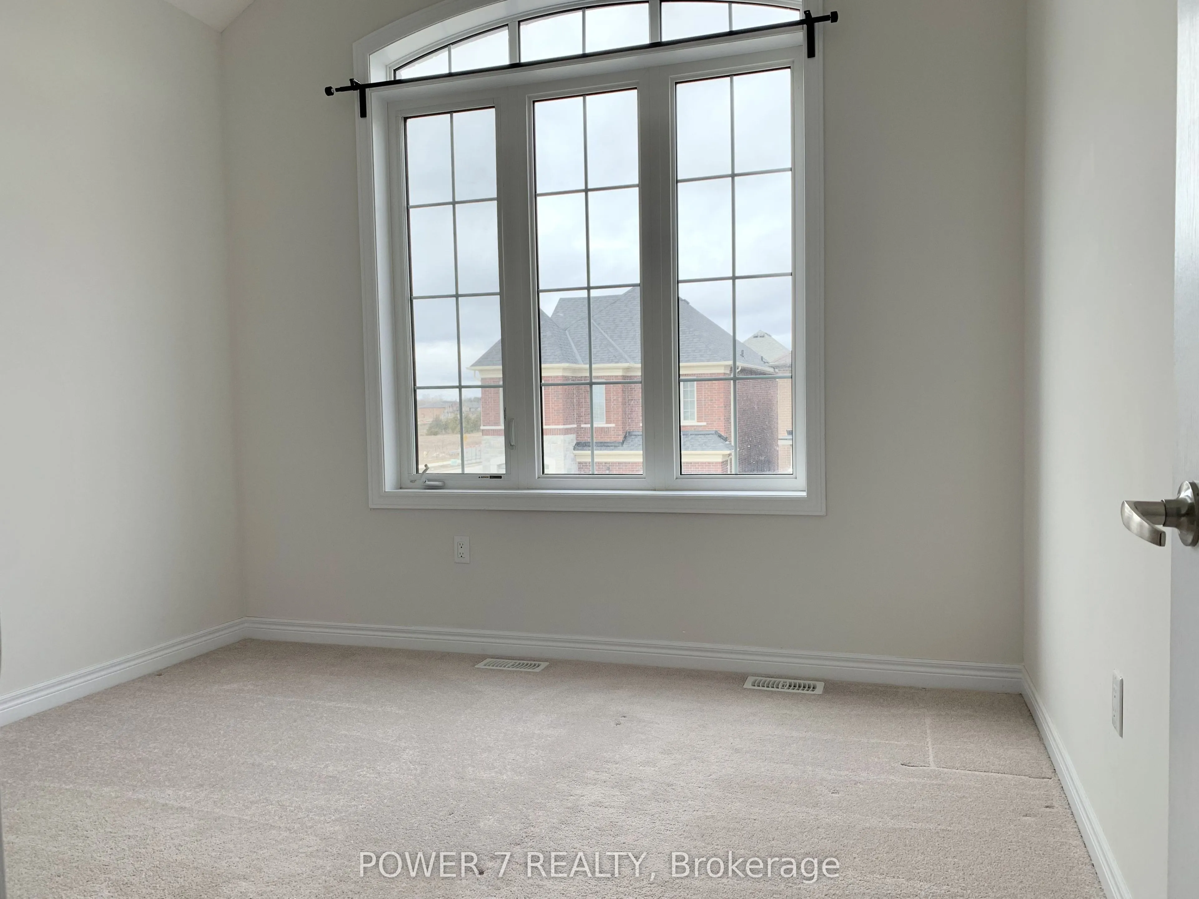 3 Falconridge Terrace