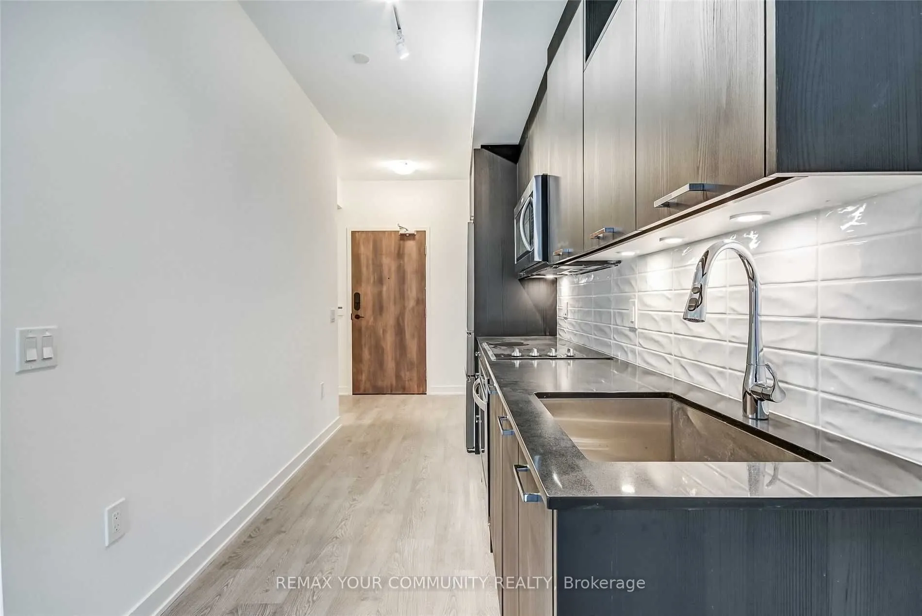 120 Eagle Rock Way #209