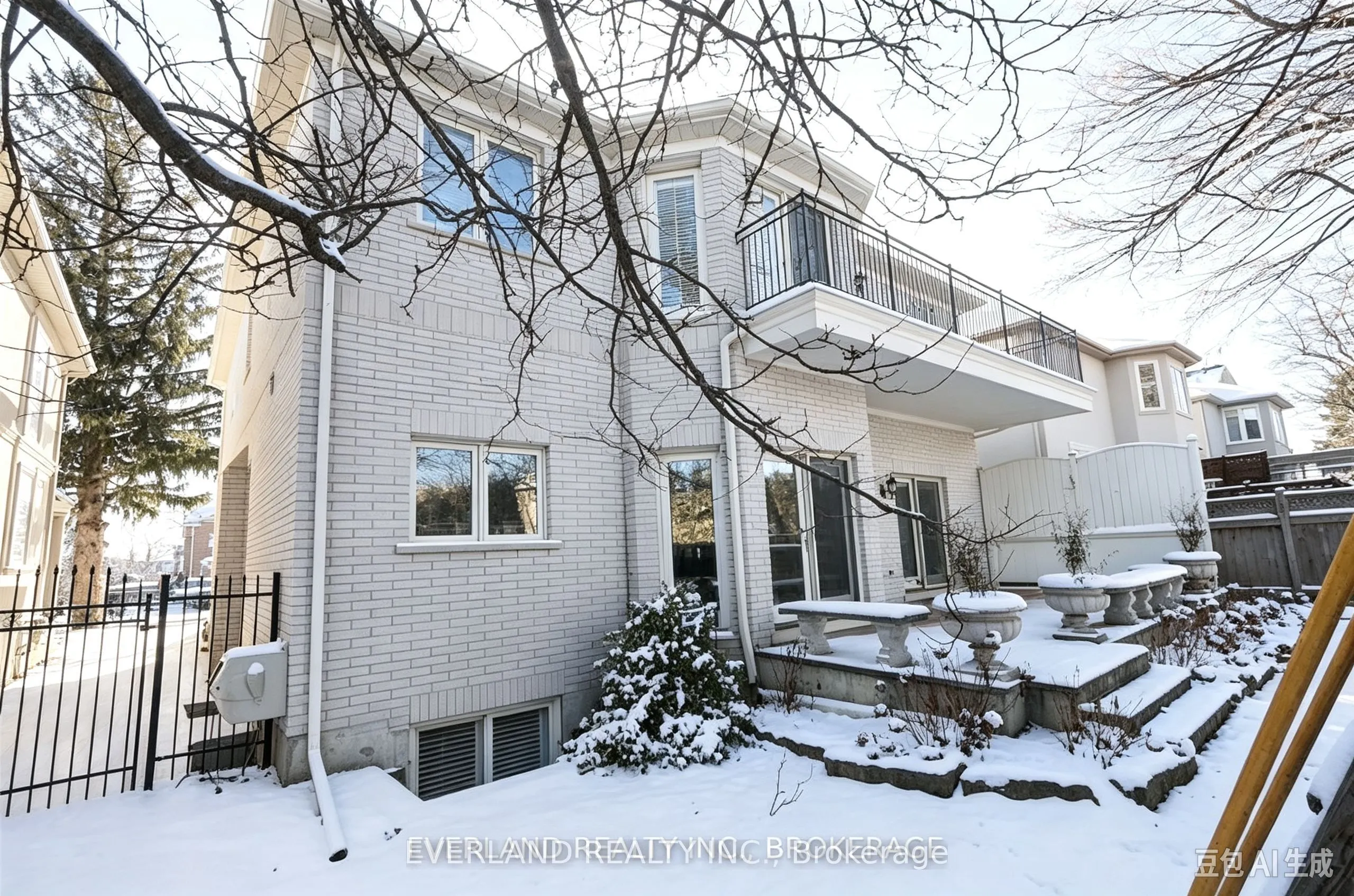 472 Spring Gate Boulevard
