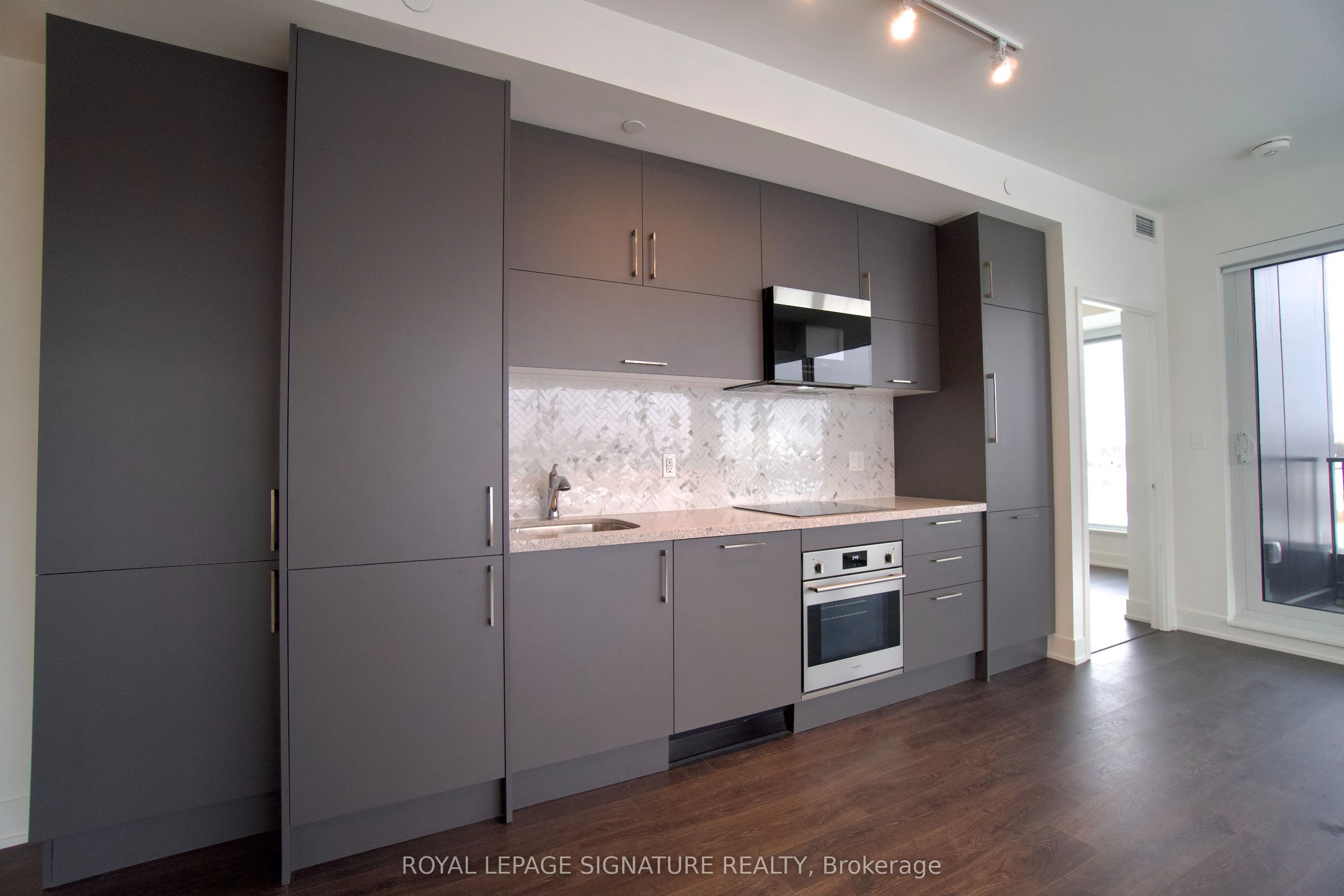 38 Andre De Grasse Street #414