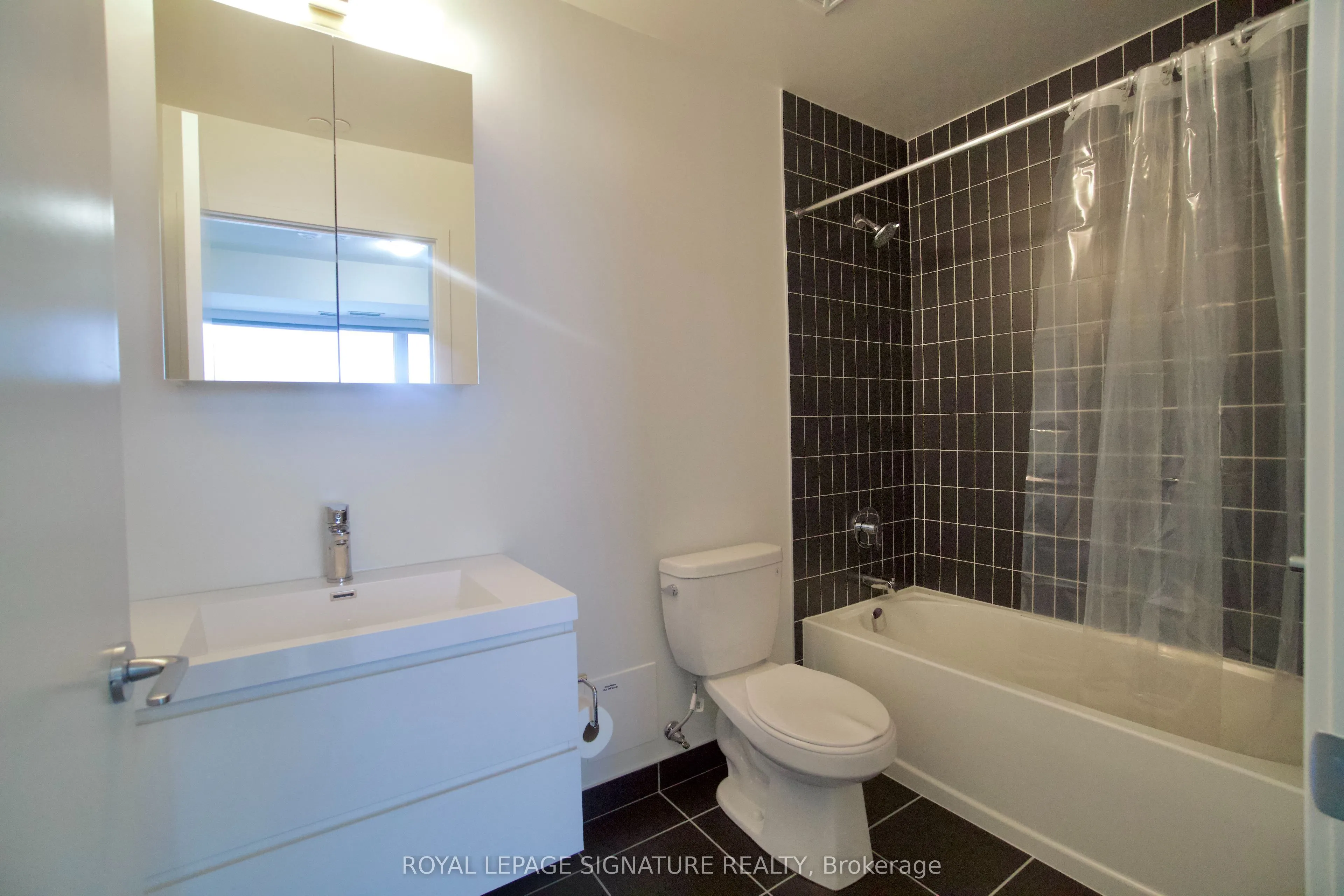 38 Andre De Grasse Street #414