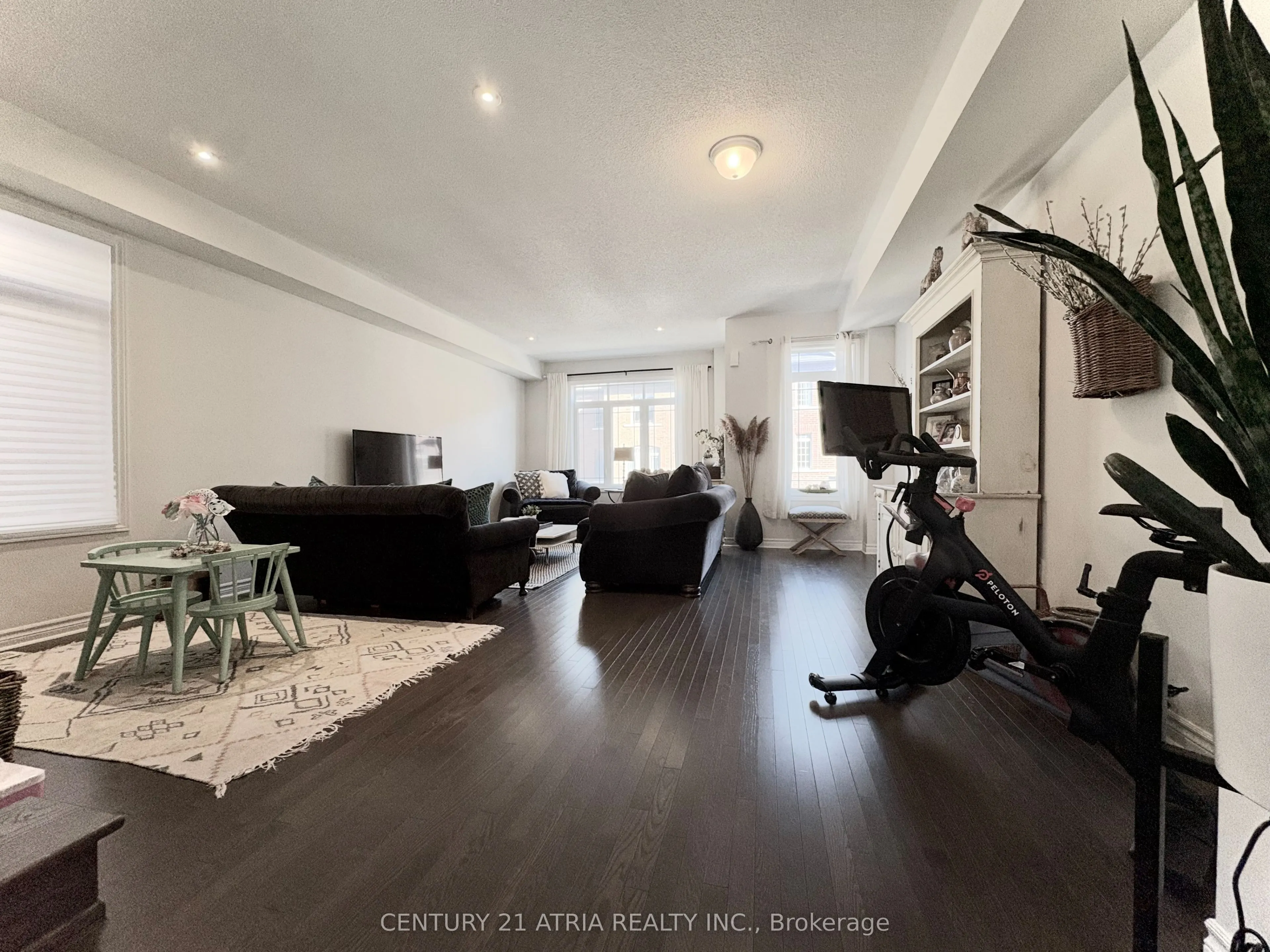 62 Gordon Circle